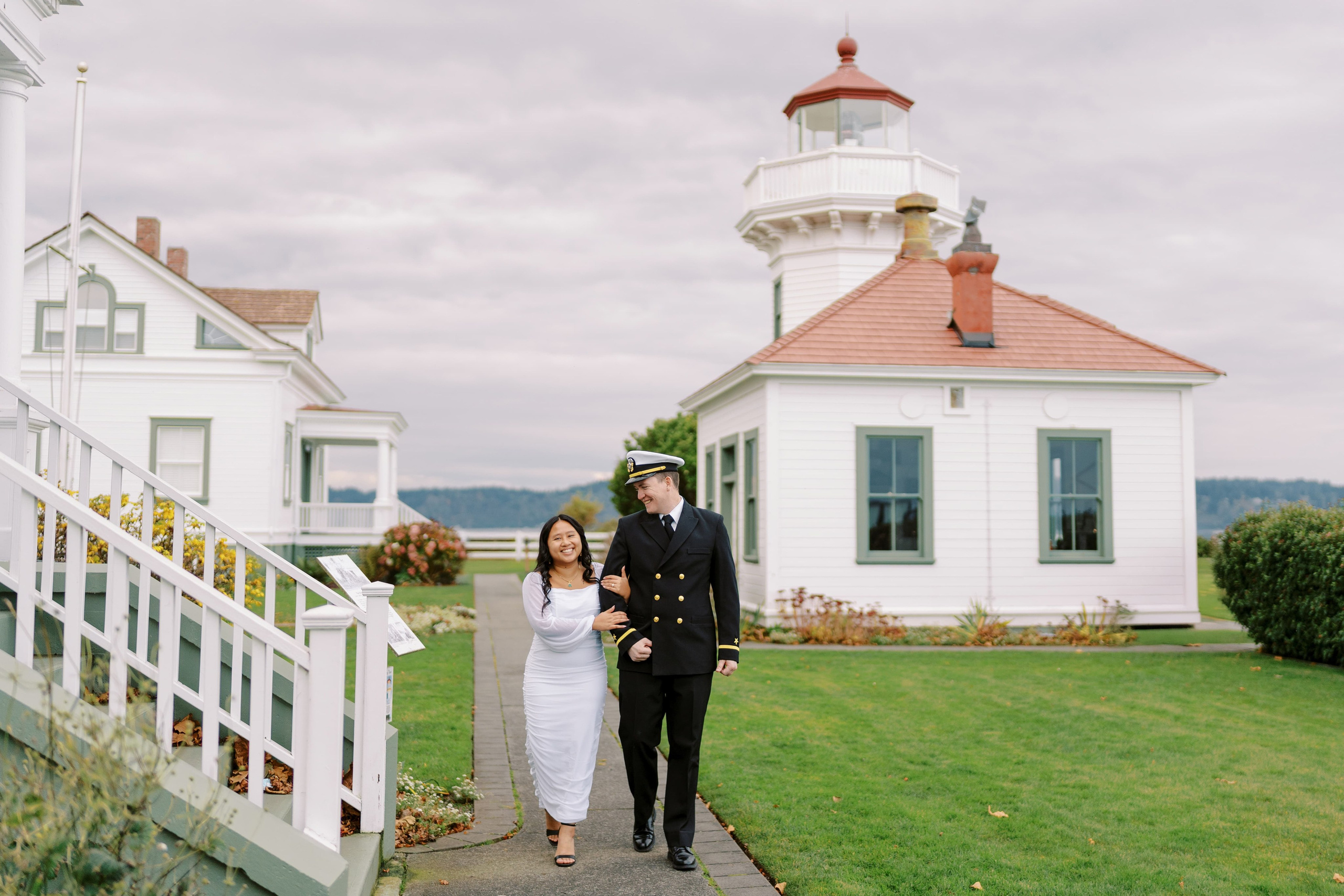 Engagement photoshoot. Dayana & Dag. Mukilteo ligthhouse. November 2024. EVAN ARISTOV WEDDING PHOTOGRAPHY — Seattle Wedding Photographer