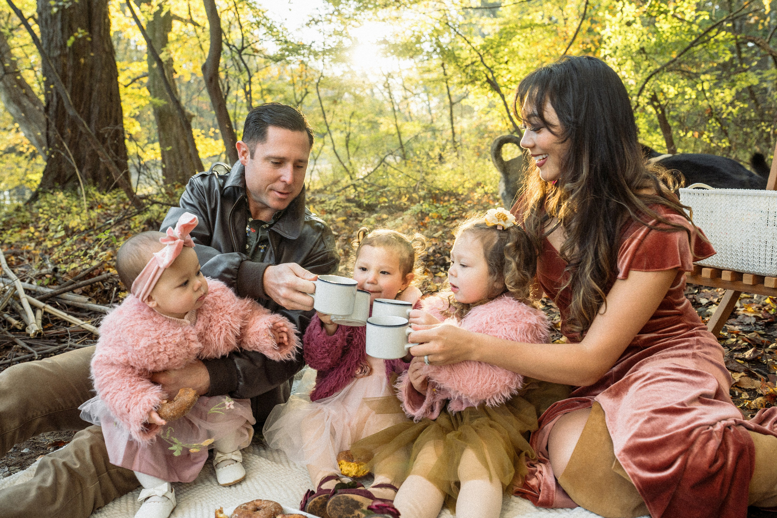 Clint, Christine, Etta, Leighton, Elodie. Sunrise. Alisa Tant — Family and newborn photographer Bucks County, Montgomery county, Philadelphia, NJ