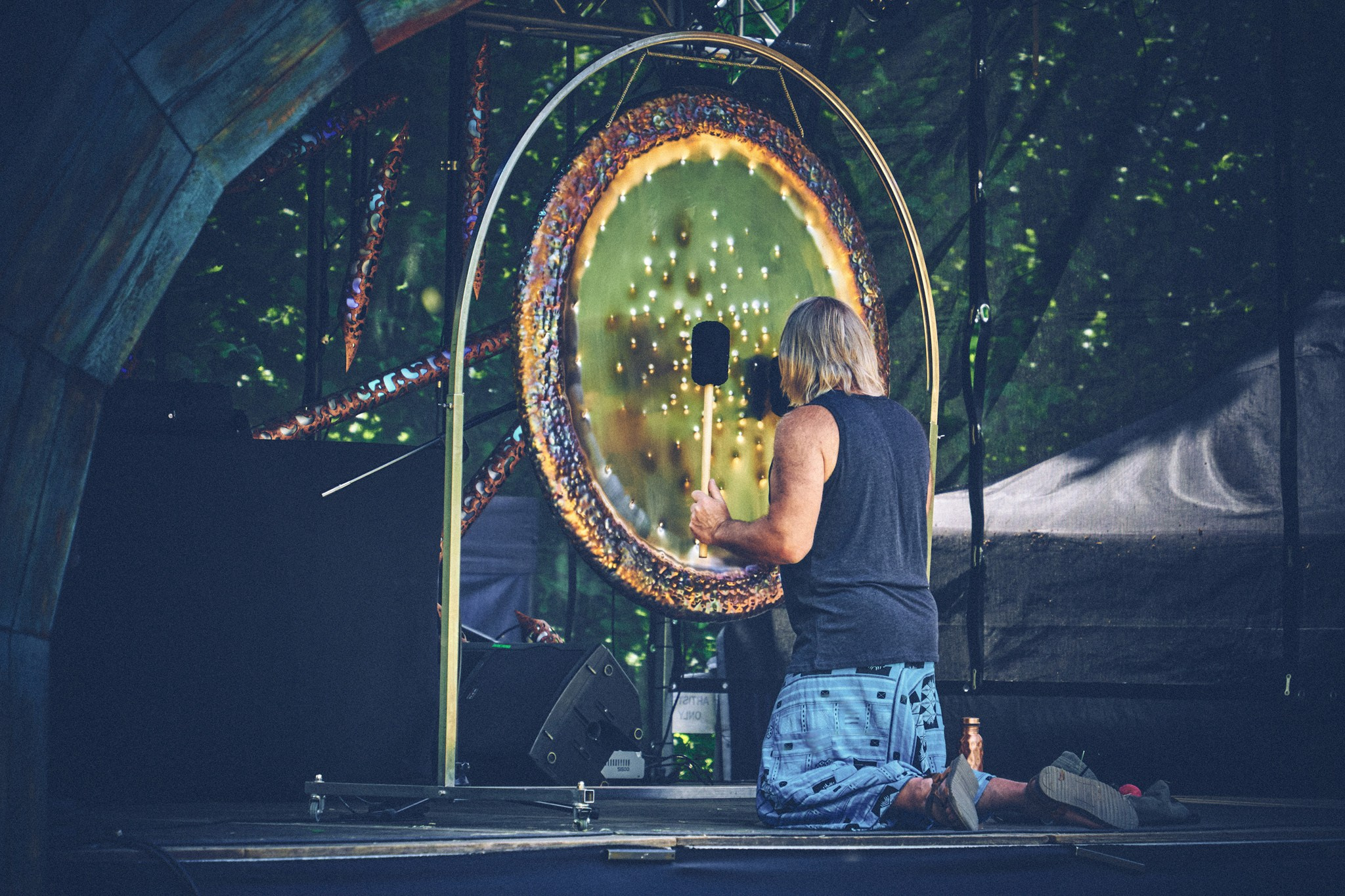 Portrety Ludzi, zrobione na Festiwalach Świadomościowych i Muzycznych: Dharma, ZIELONE KRĘGI, Wibracje, FRUŃ, Organic, Turkusowa Wyspa. Andriej Szypilow - Fotografia & Wideografia