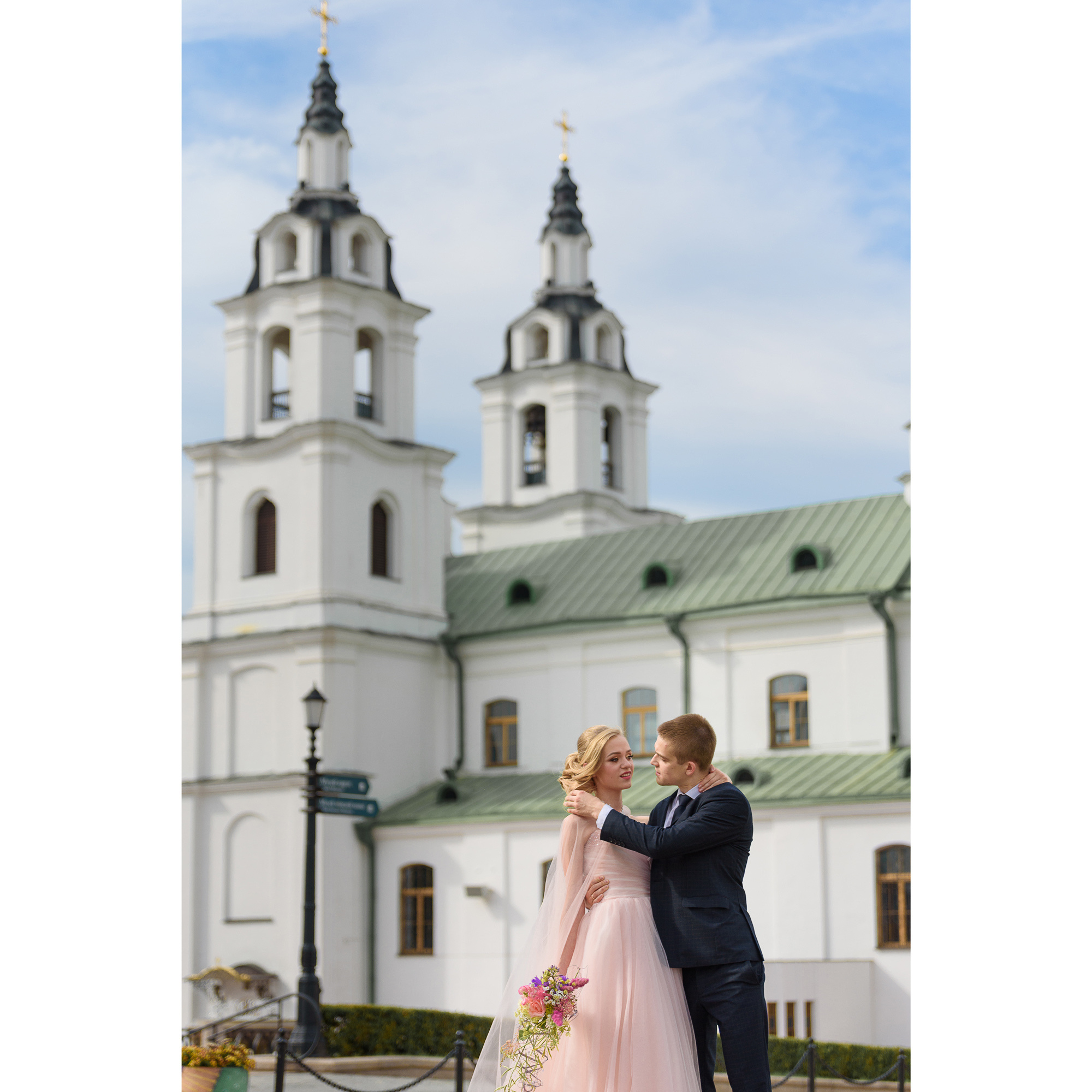 Летняя свадьба с выездной регистрацией. Семейный фотограф и фотограф новорожденных в Вильнюсе Ирина Беленкевич