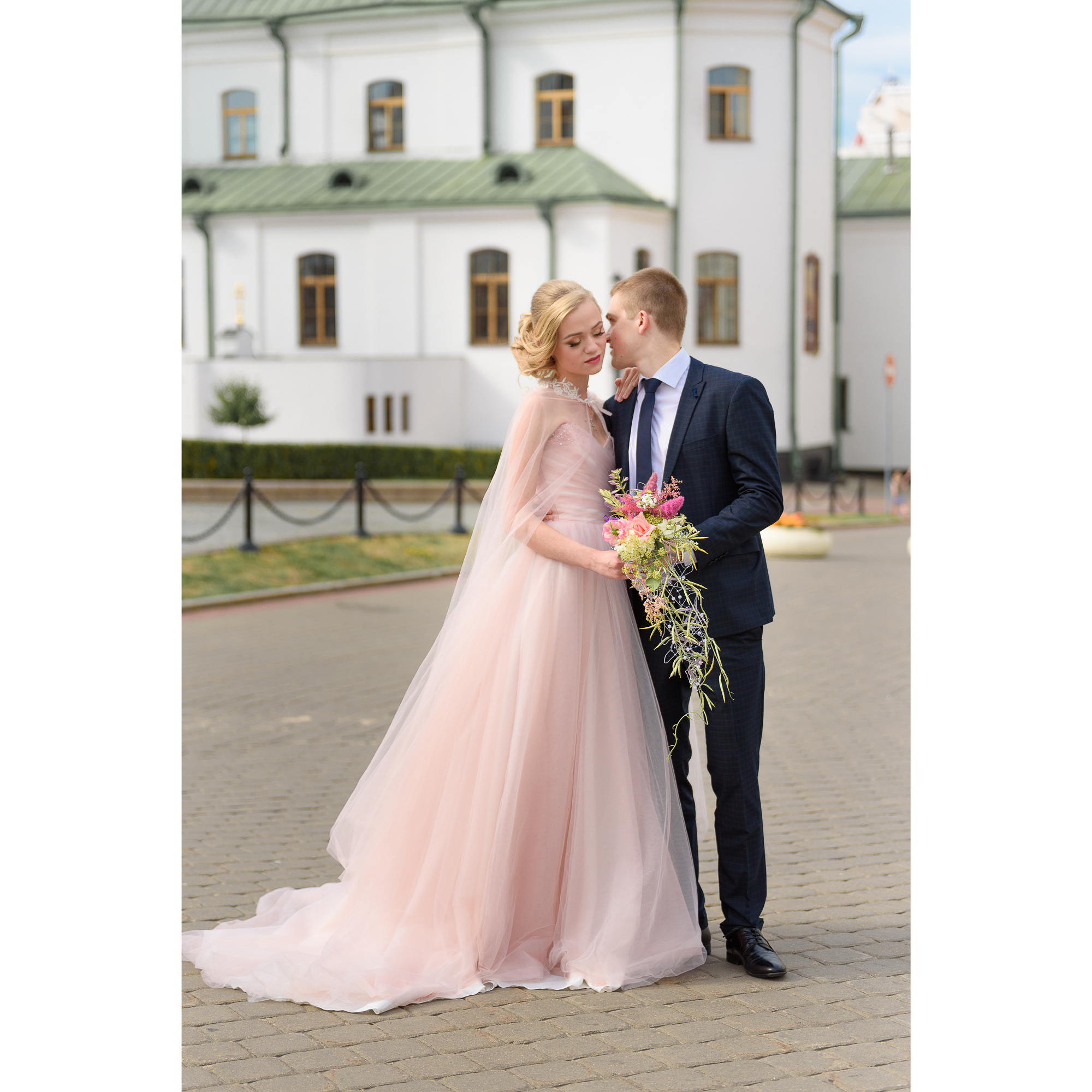 Летняя свадьба с выездной регистрацией. Семейный фотограф и фотограф новорожденных в Вильнюсе Ирина Беленкевич