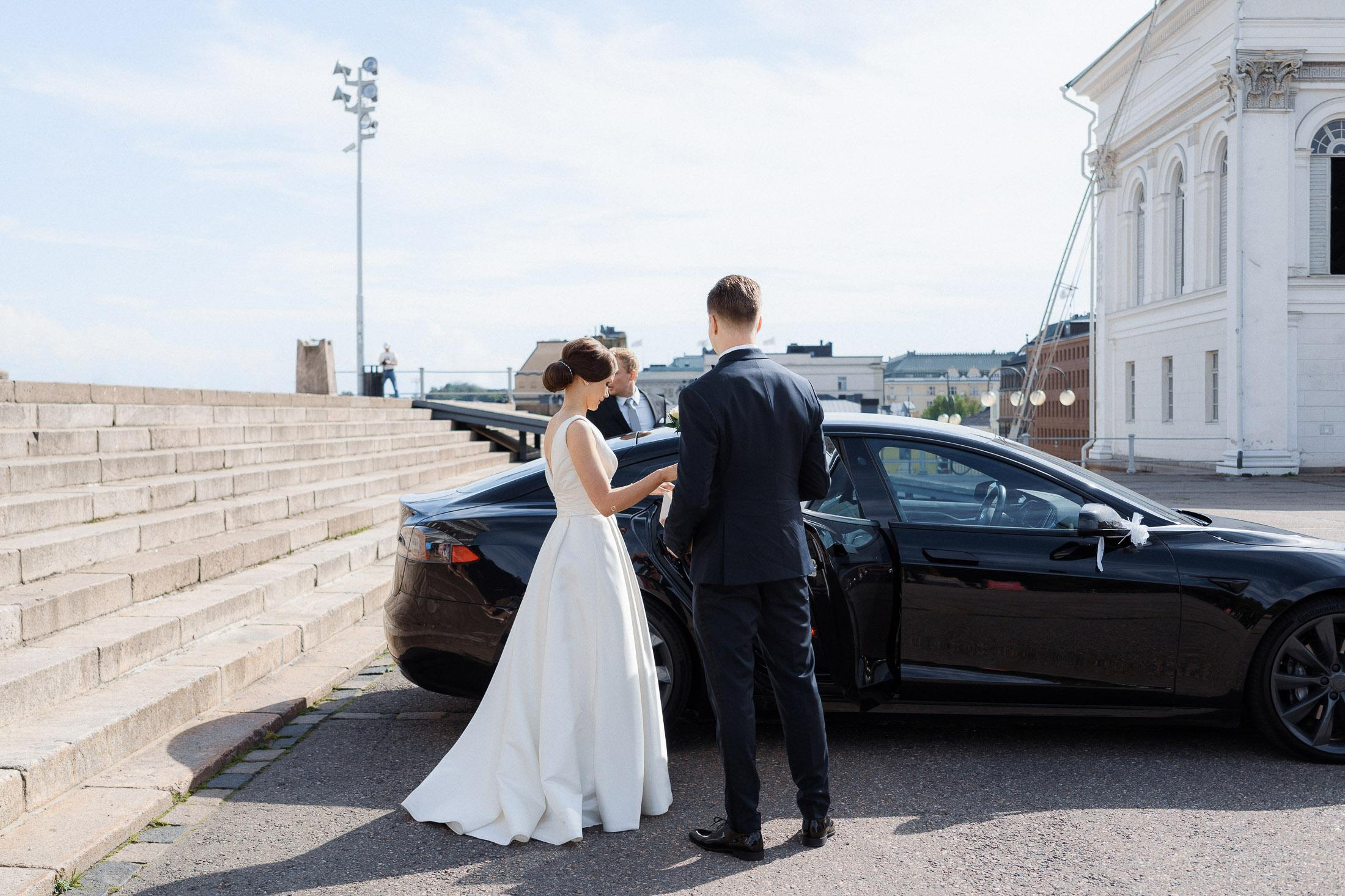 Häät Espoon Kartanossa: Ikimuistoisia hääkuvia Helsingissä ja Espoossa