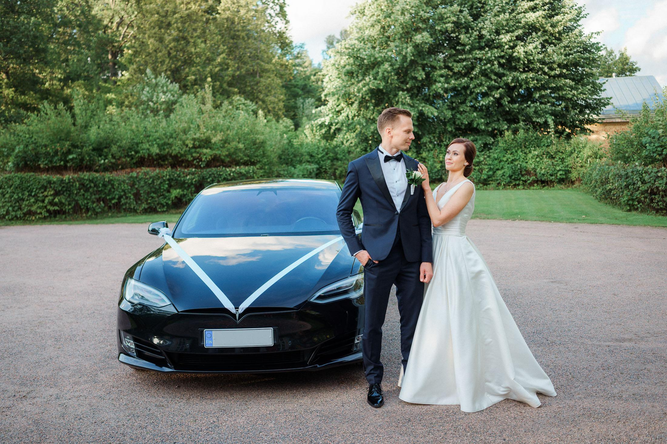 Häät Espoon Kartanossa: Ikimuistoisia hääkuvia Helsingissä ja Espoossa