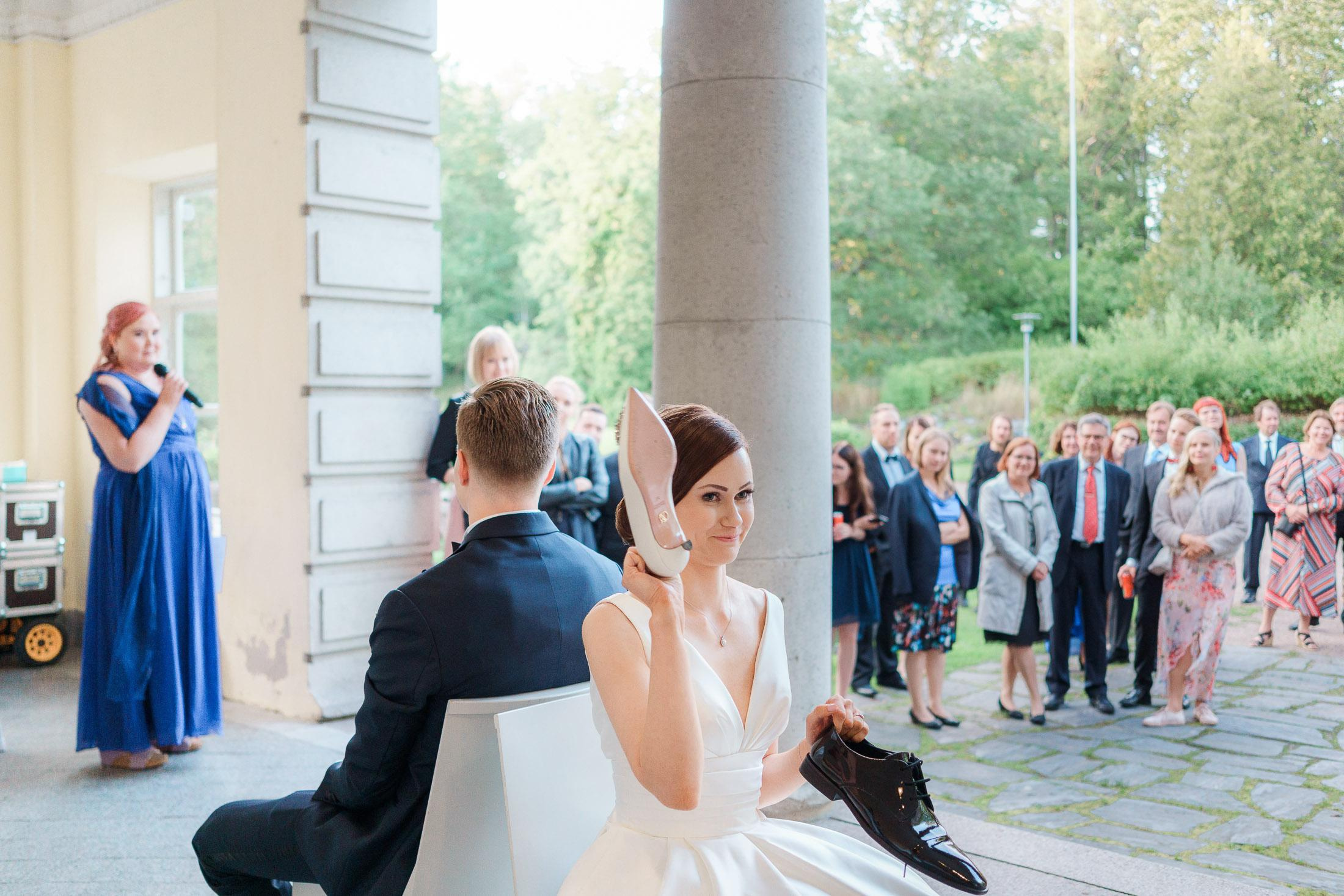 Häät Espoon Kartanossa: Ikimuistoisia hääkuvia Helsingissä ja Espoossa