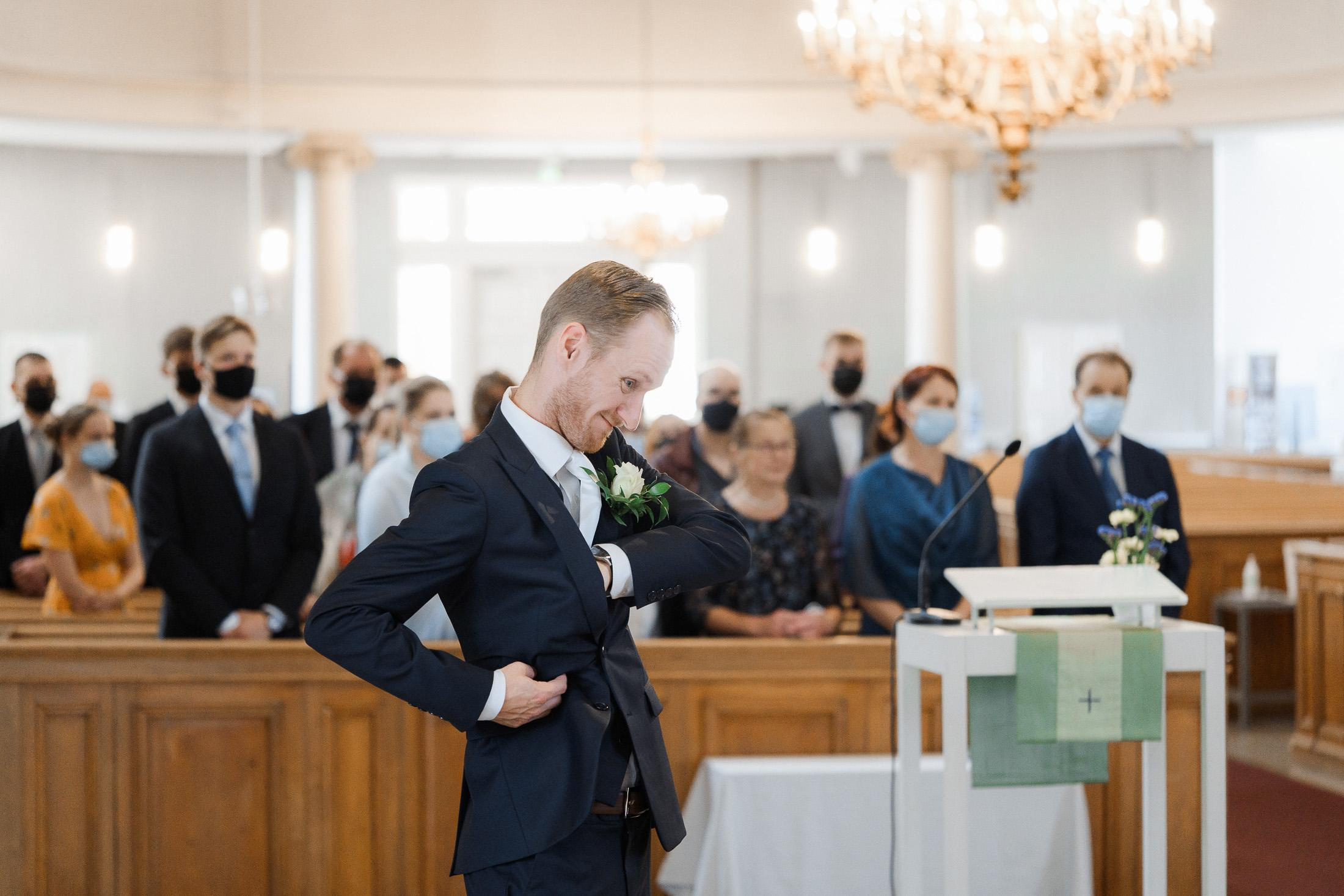 Häät Espoon Kartanossa: Ikimuistoisia hääkuvia Helsingissä ja Espoossa