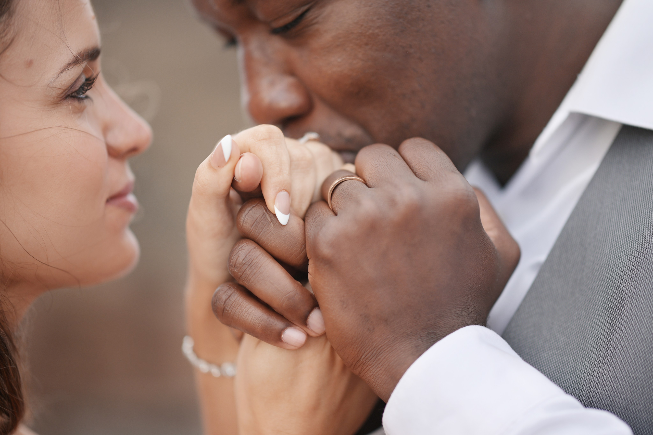 Photographe Professionnel à Béziers et Montpellier – Mariages, Portraits et Vidéos Aériennes