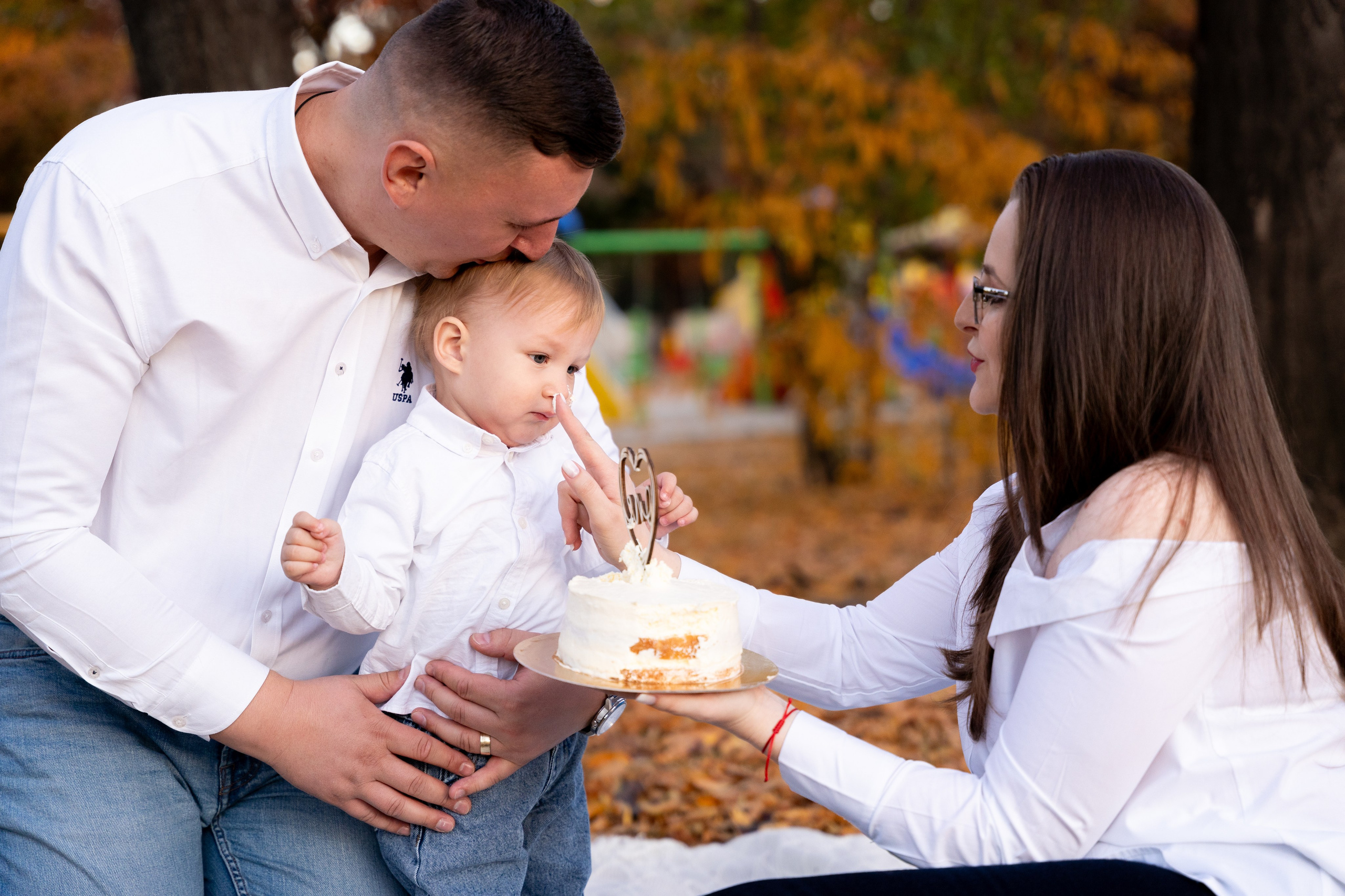 Smash the cake. Fotograf evenimente, fotograf nunta, fotograf botez