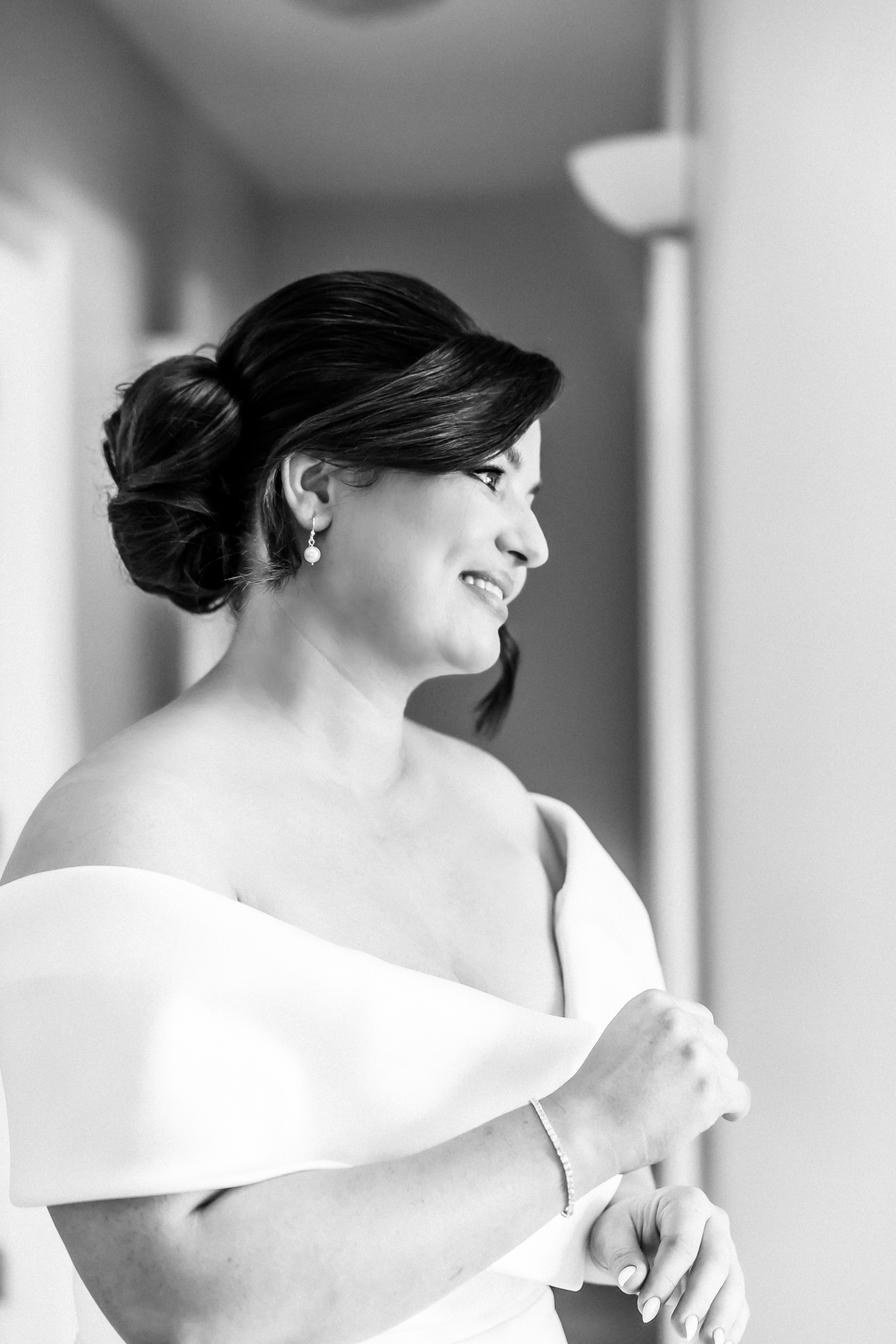 Katerina Siviene is a Lithuanian wedding and family photographer based in Waterford city, Ireland