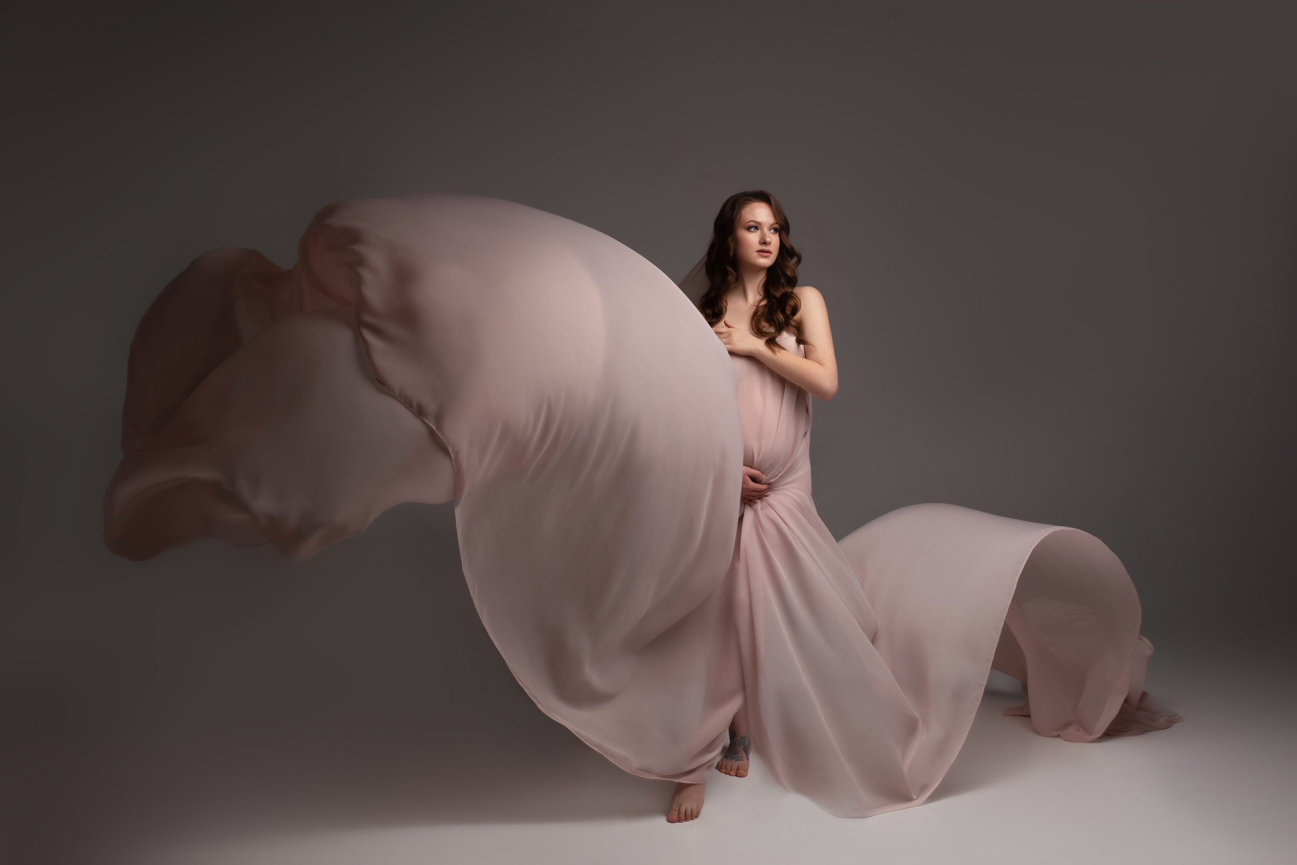 Photo shoot in minimalist style. Professional photographer in Spain