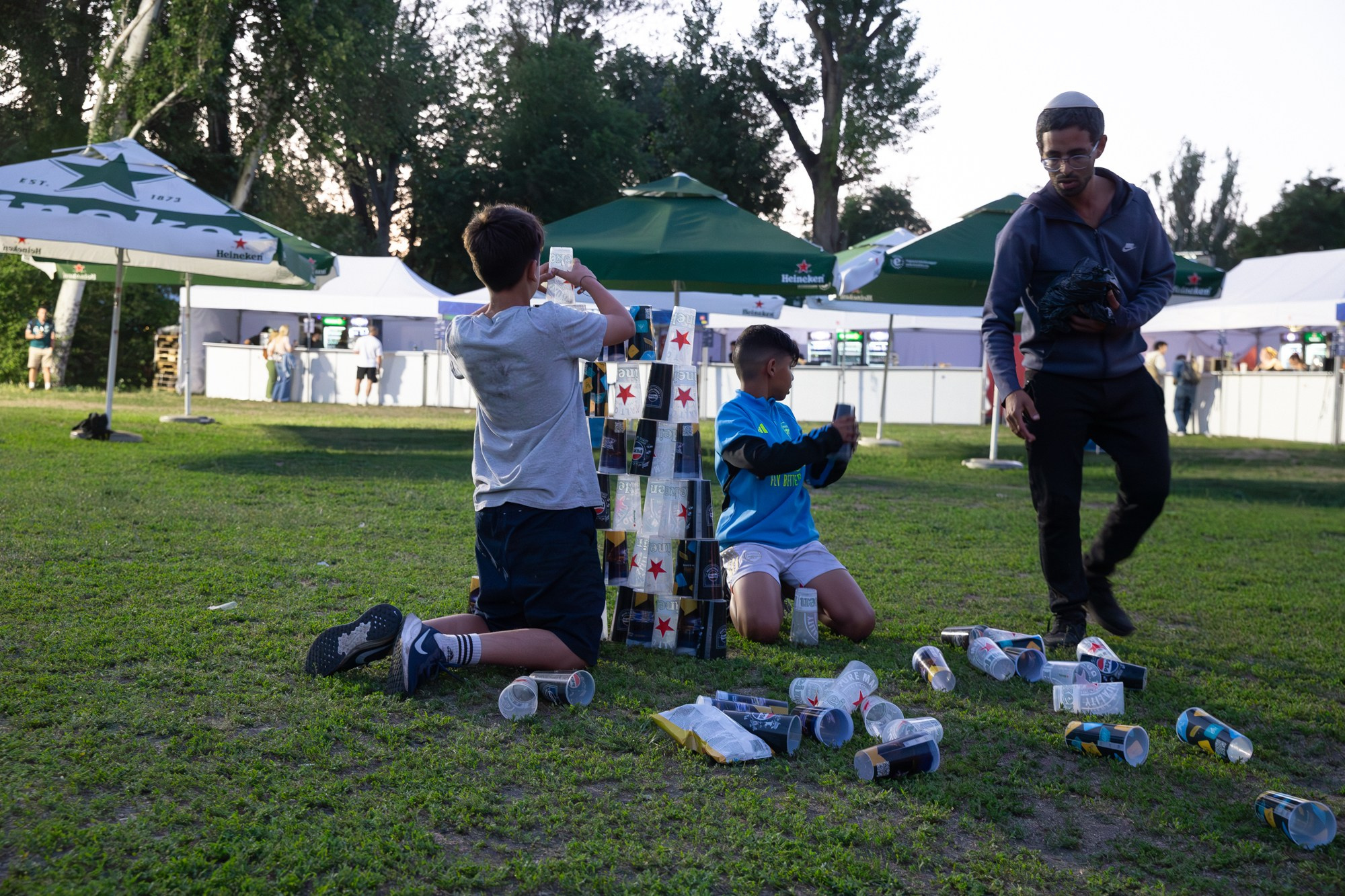 UEFA Champions League Final. Arsenal vs PSG. Budapest 2026. Arsenal Fan Zone. Photographer in Budapest — Yura Knyazev