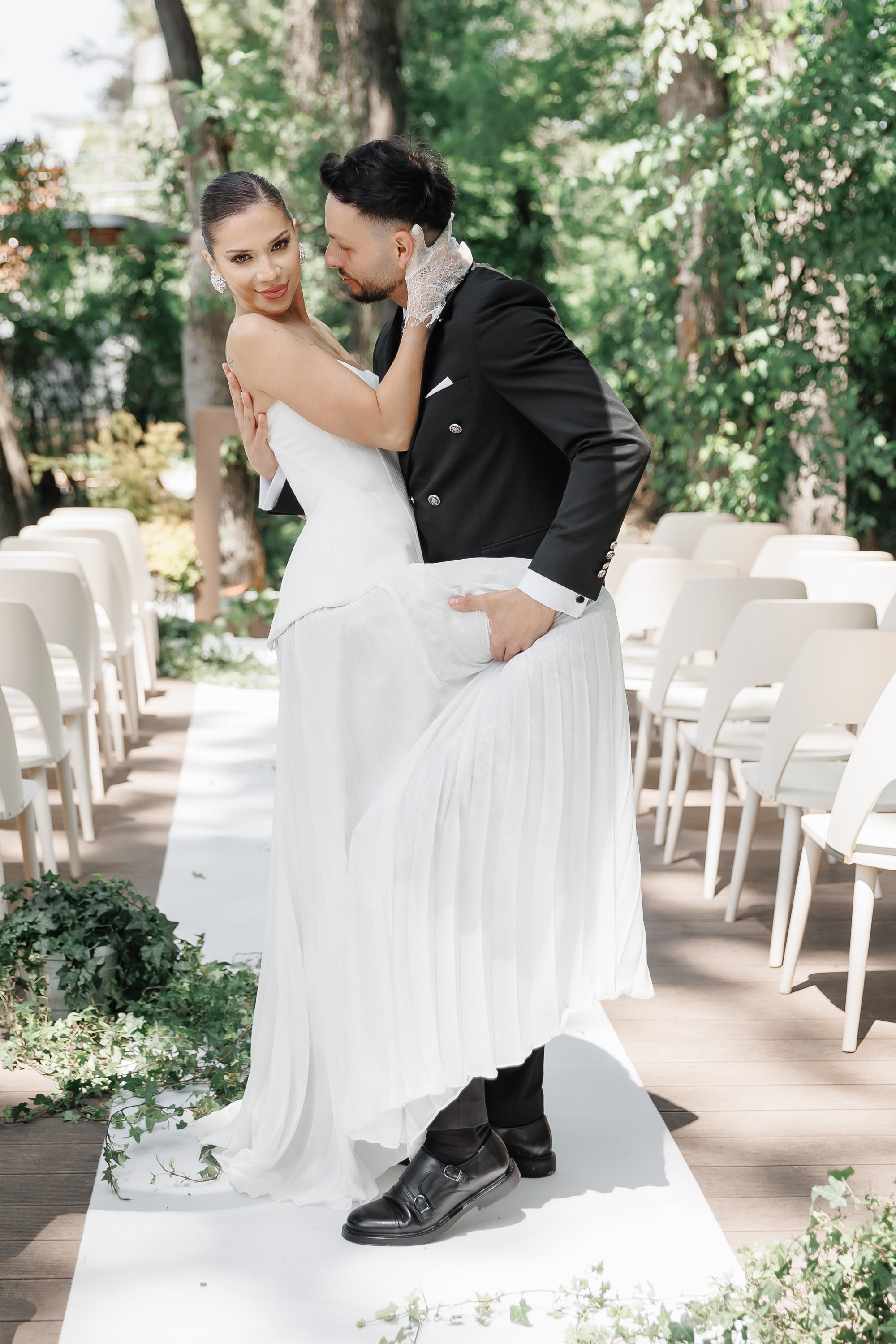 Fotograf nunta Bucuresti – Heaven by the Lake, Snagov | Fotografii elegante, editate natural. Fotograf nunta Bucuresti - Manu Ivanciu