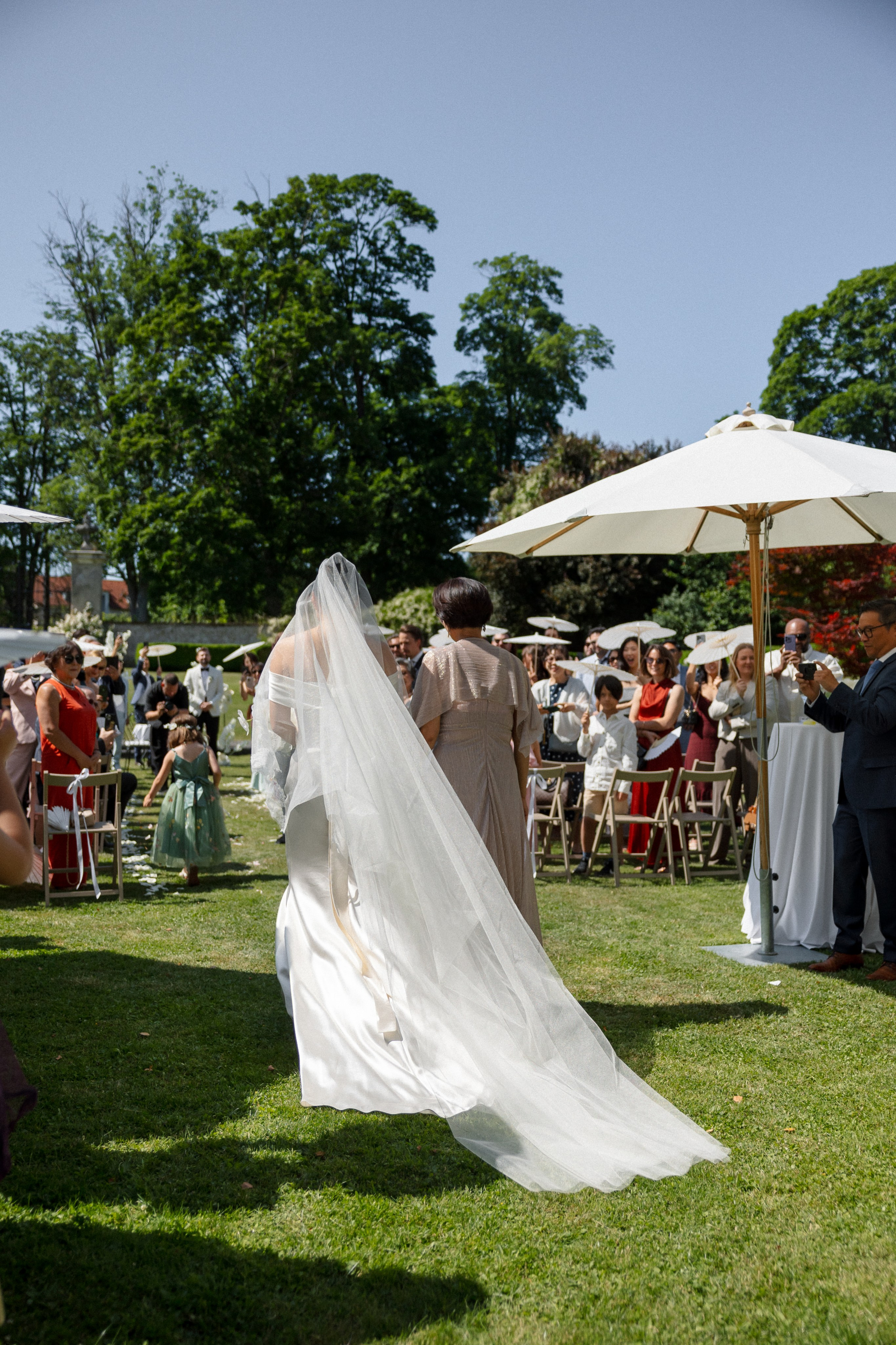 Susan & George · Wedding at Schloss Walpersdorf. Raw Studio: Capturing Elegant weddings accross Europe