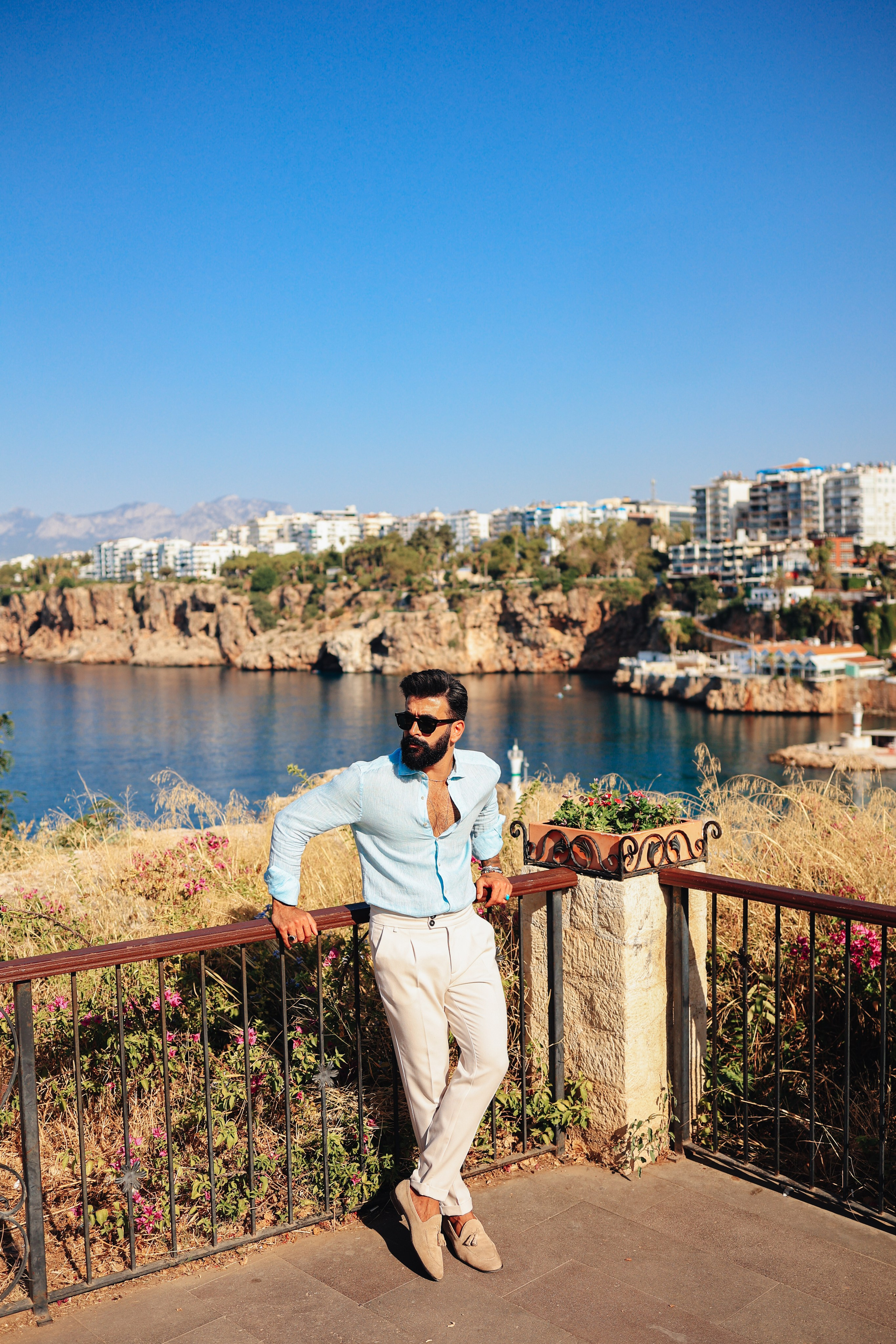 Photoshooting in old town of Antalya. Photographer in Turkey, Antalya, Kemer, Belek, Side, Kas, Fethiye