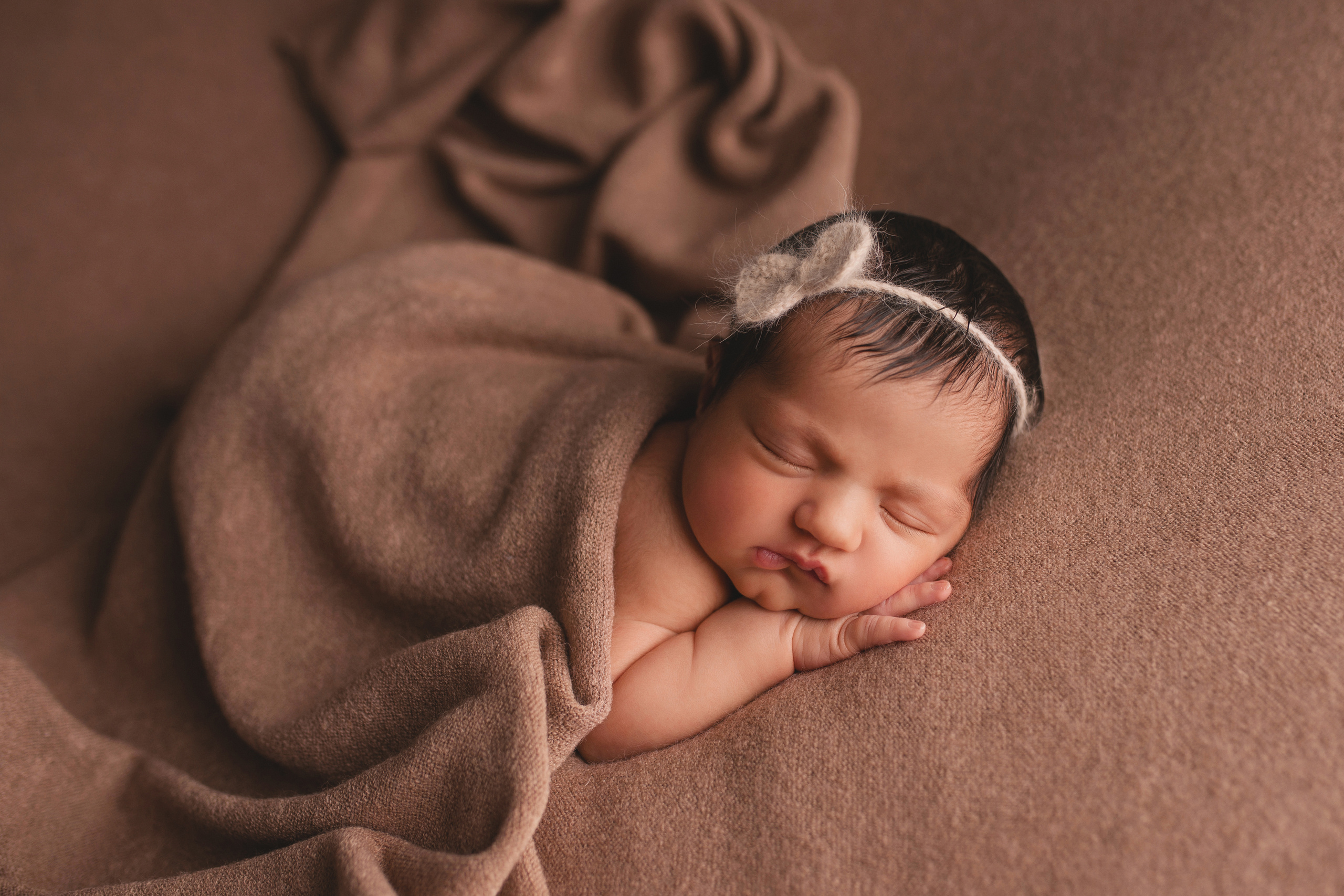 A Sweet Little Strabbery. Ottawa Newborn and Baby Newborn Photographer Elena Helali