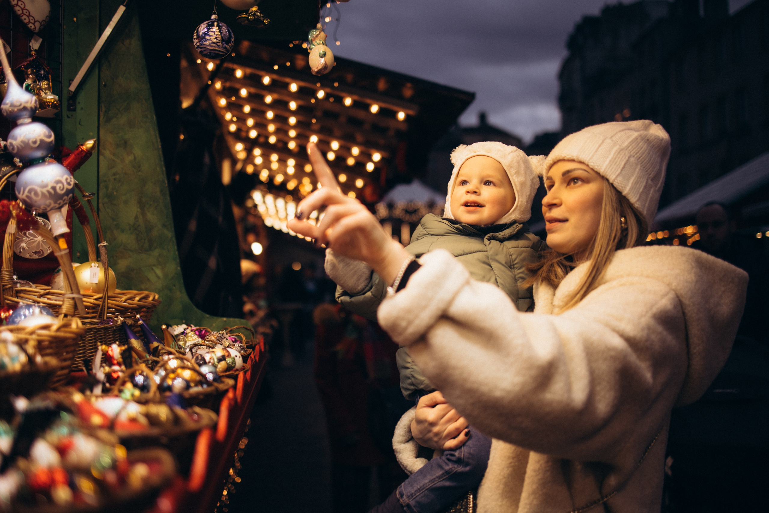 Mini-séance photo de Noël 2024. Семейный фотограф во Франции (Мец, Люксембург)
