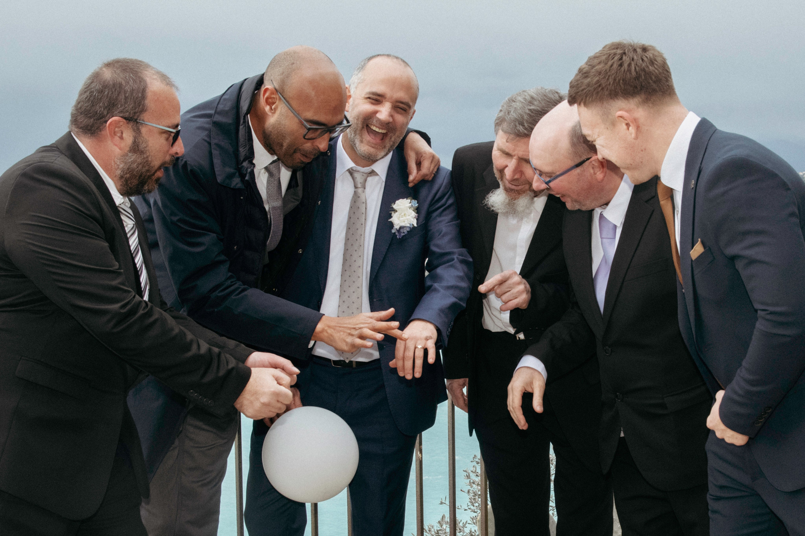 La séance photo de mariage sur la Côte d’Azur. Photographe sur Cote d’Azur. Portraits de familles, couples, enfants, événements