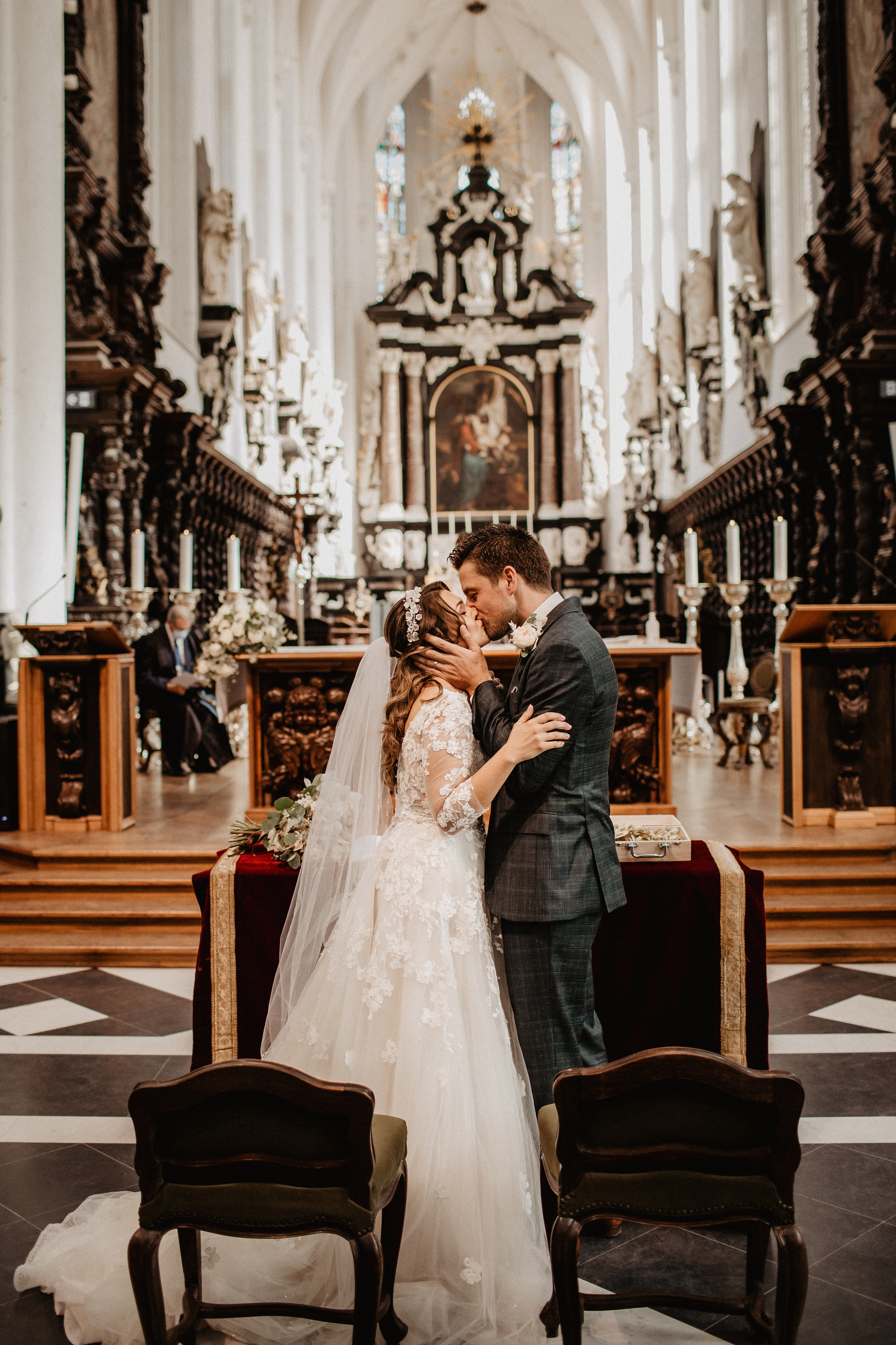 Samantha + Joris | “But we know better”. Iceland elopement photographer & videographer