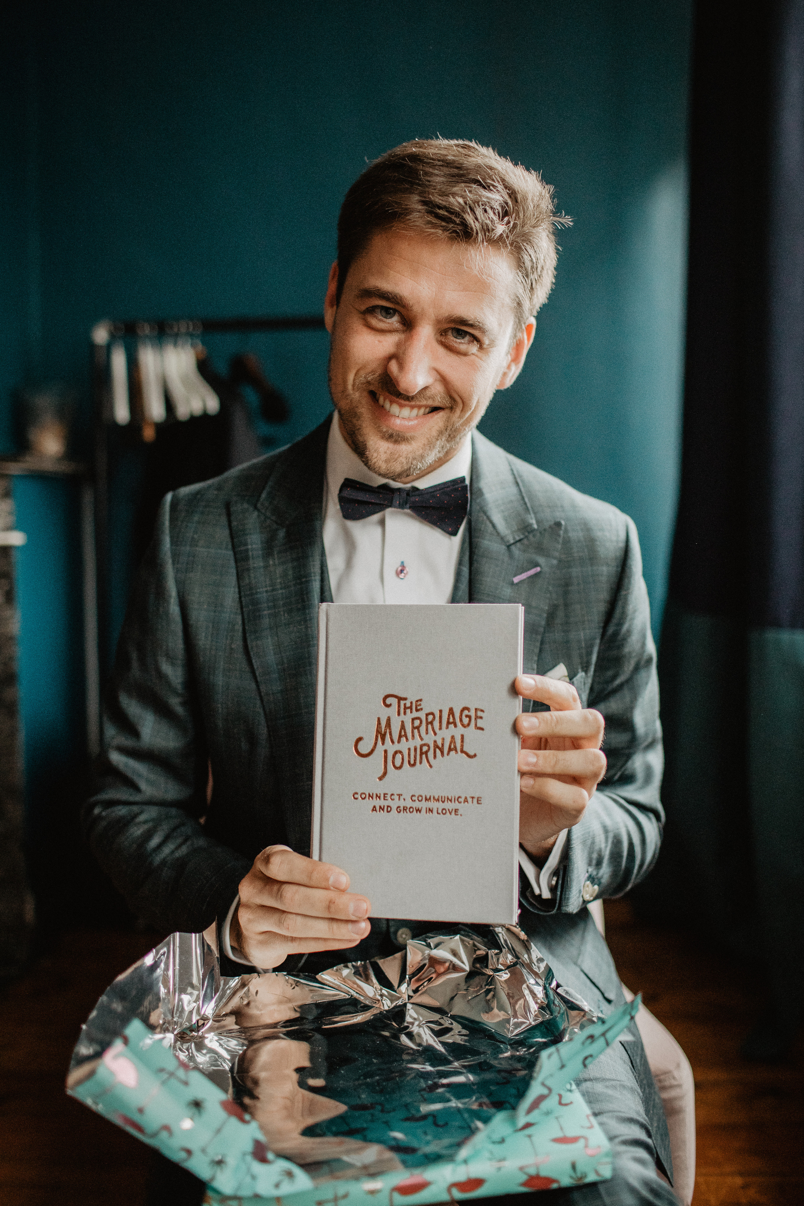 Samantha + Joris | “But we know better”. Iceland elopement photographer & videographer