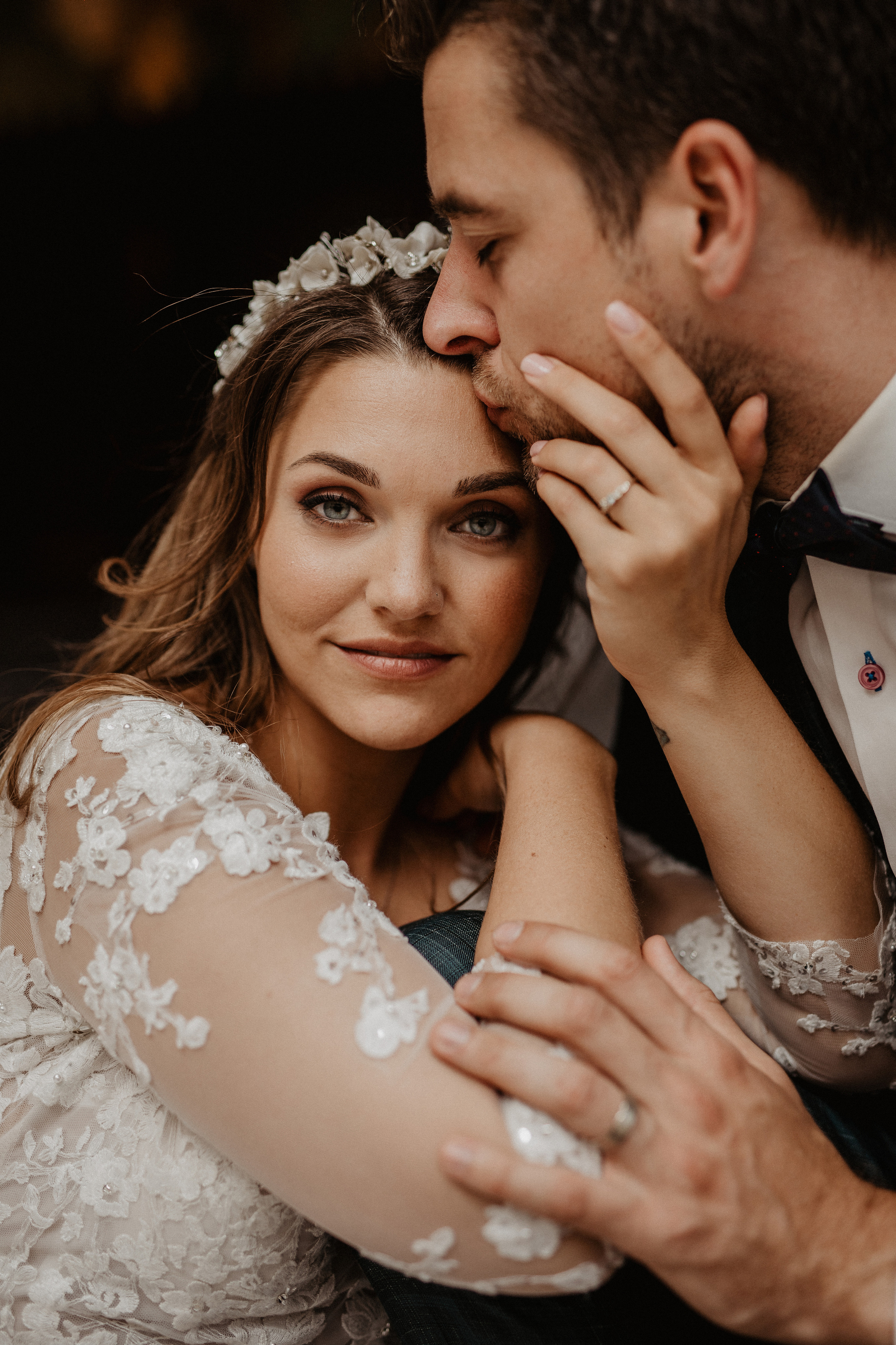 Samantha + Joris | “But we know better”. Iceland elopement photographer & videographer