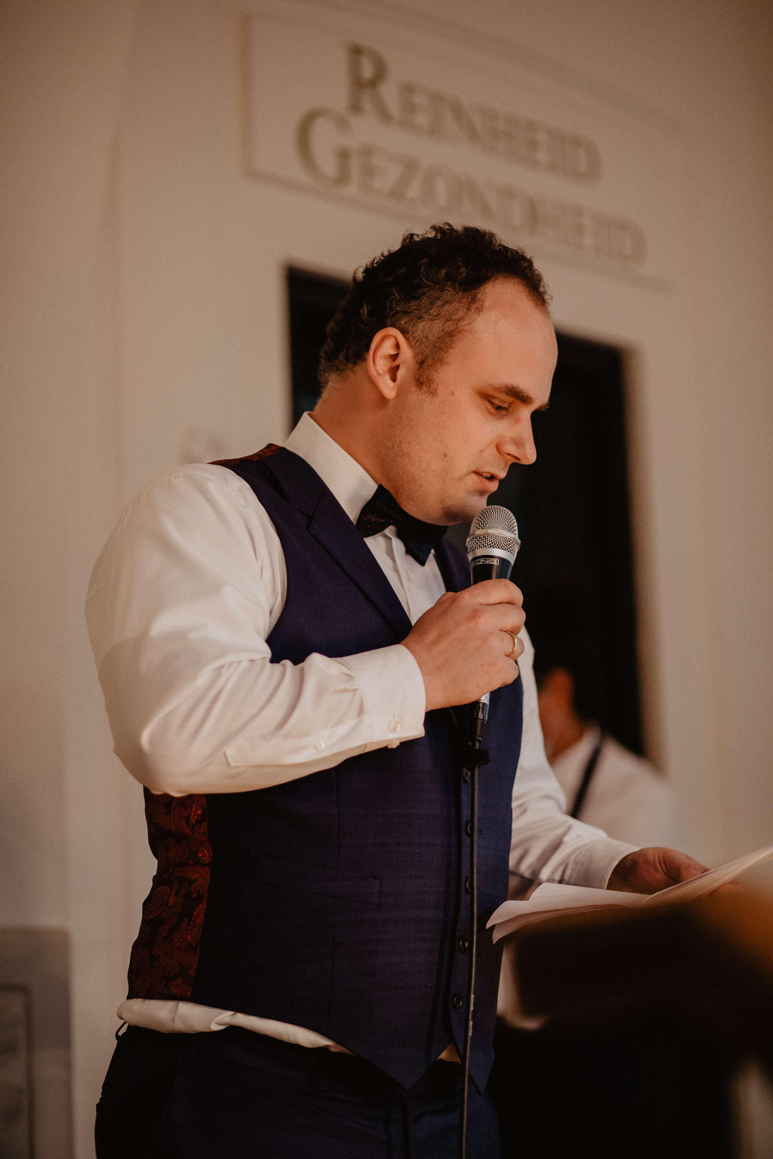 Samantha + Joris | “But we know better”. Iceland elopement photographer & videographer