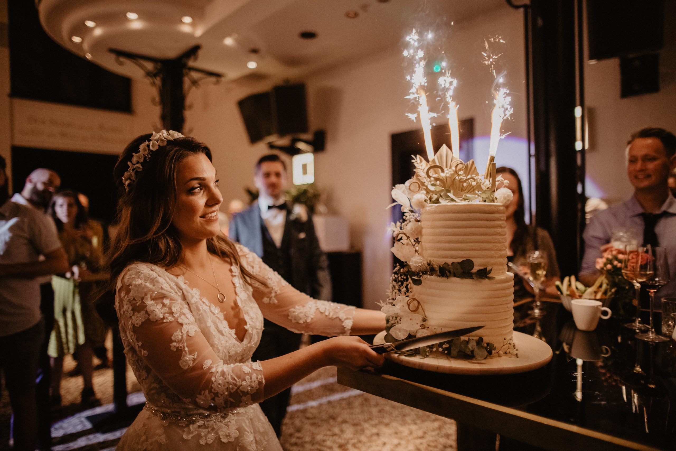 Samantha + Joris | “But we know better”. Iceland elopement photographer & videographer