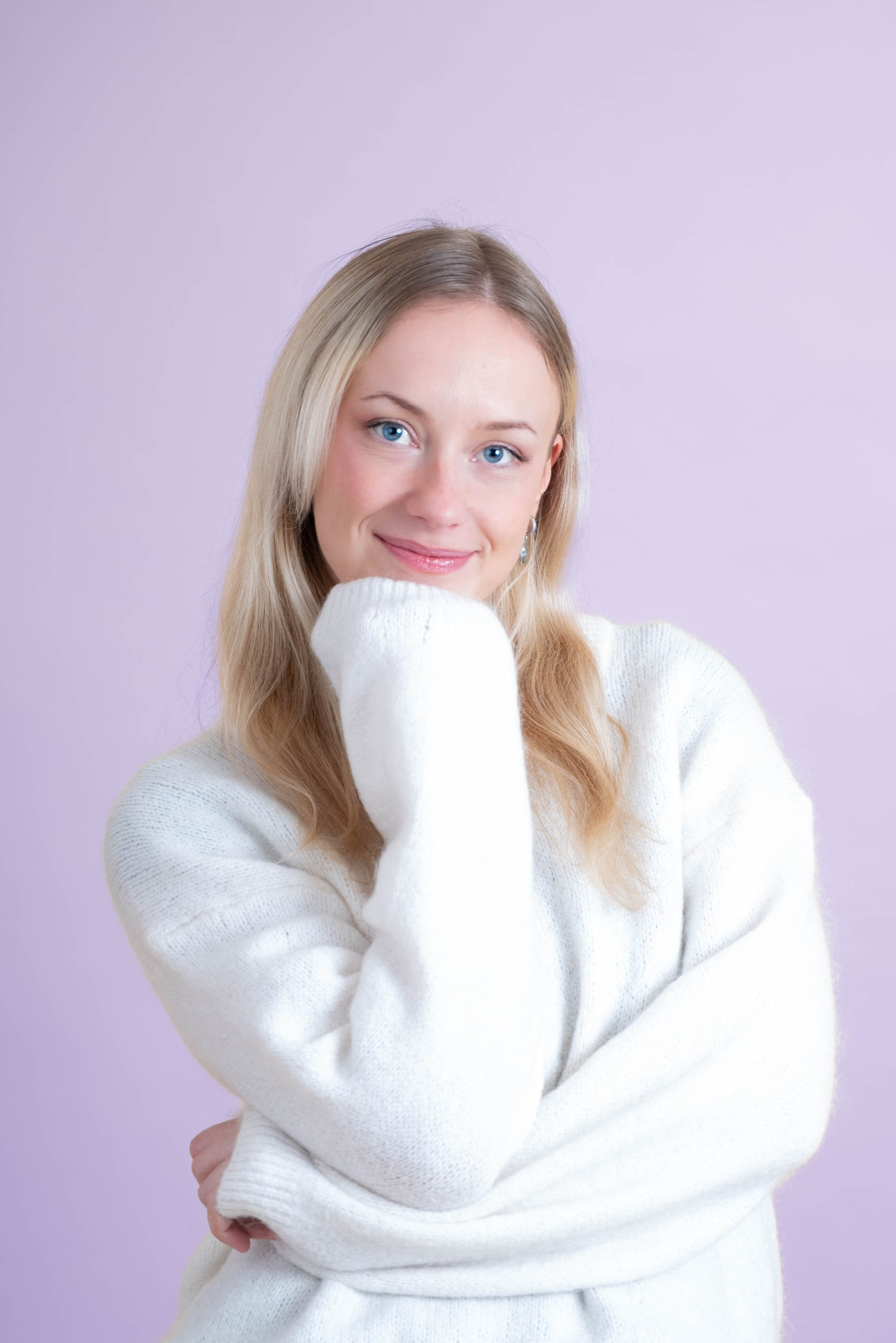 Portreed (PORA Fotograafia). Portree-, pere- ja ettevõtmiste fotograaf Tallinnas Miina Arop-Priidik