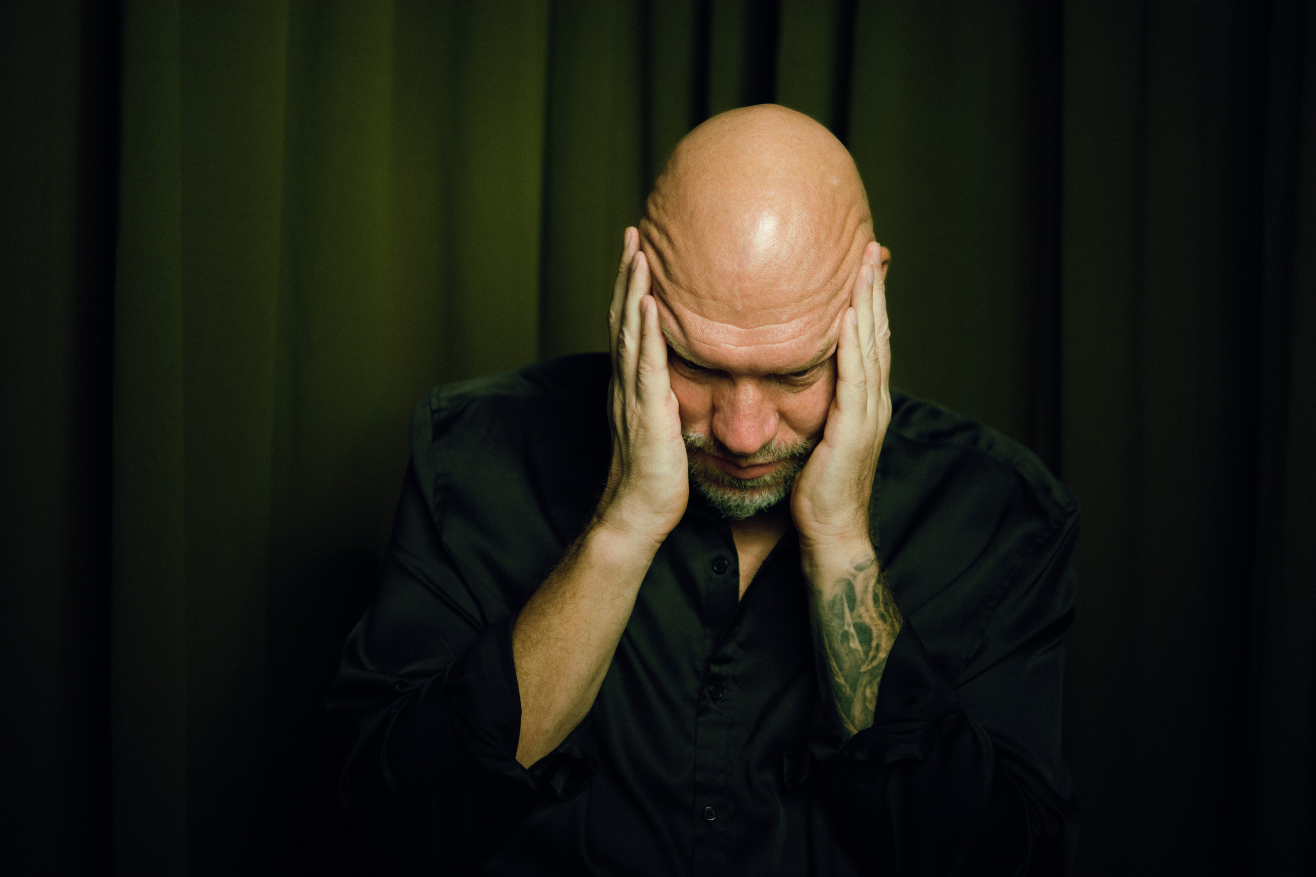 Offer. Petr Nabutov. Portrait photography, Cambodia