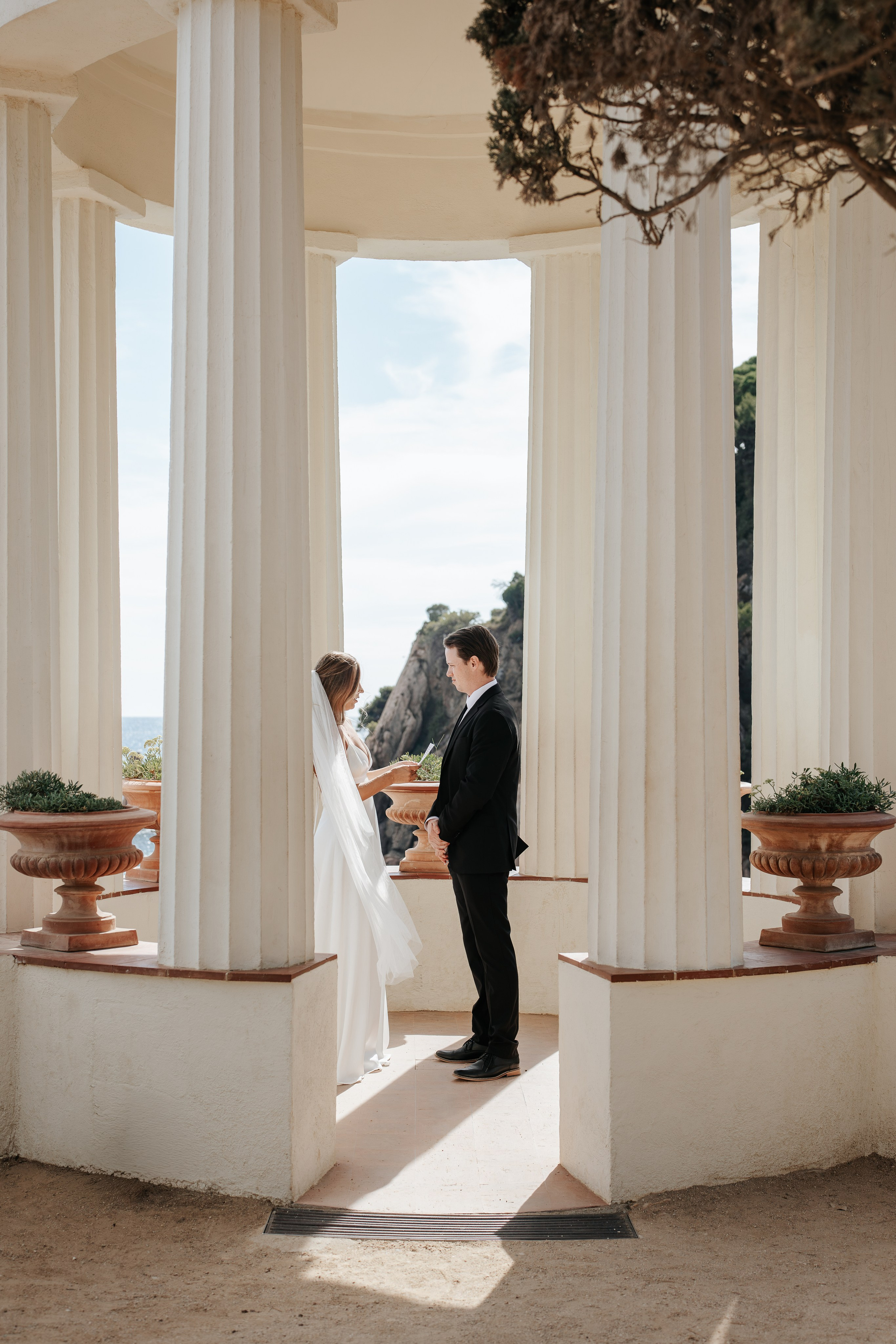 Hunter & Molly, 10/09/2026, Jardi Botanic Marimurtra. Wedding photographer in Girona and Costa Brava| Evgenia Gruntovaya