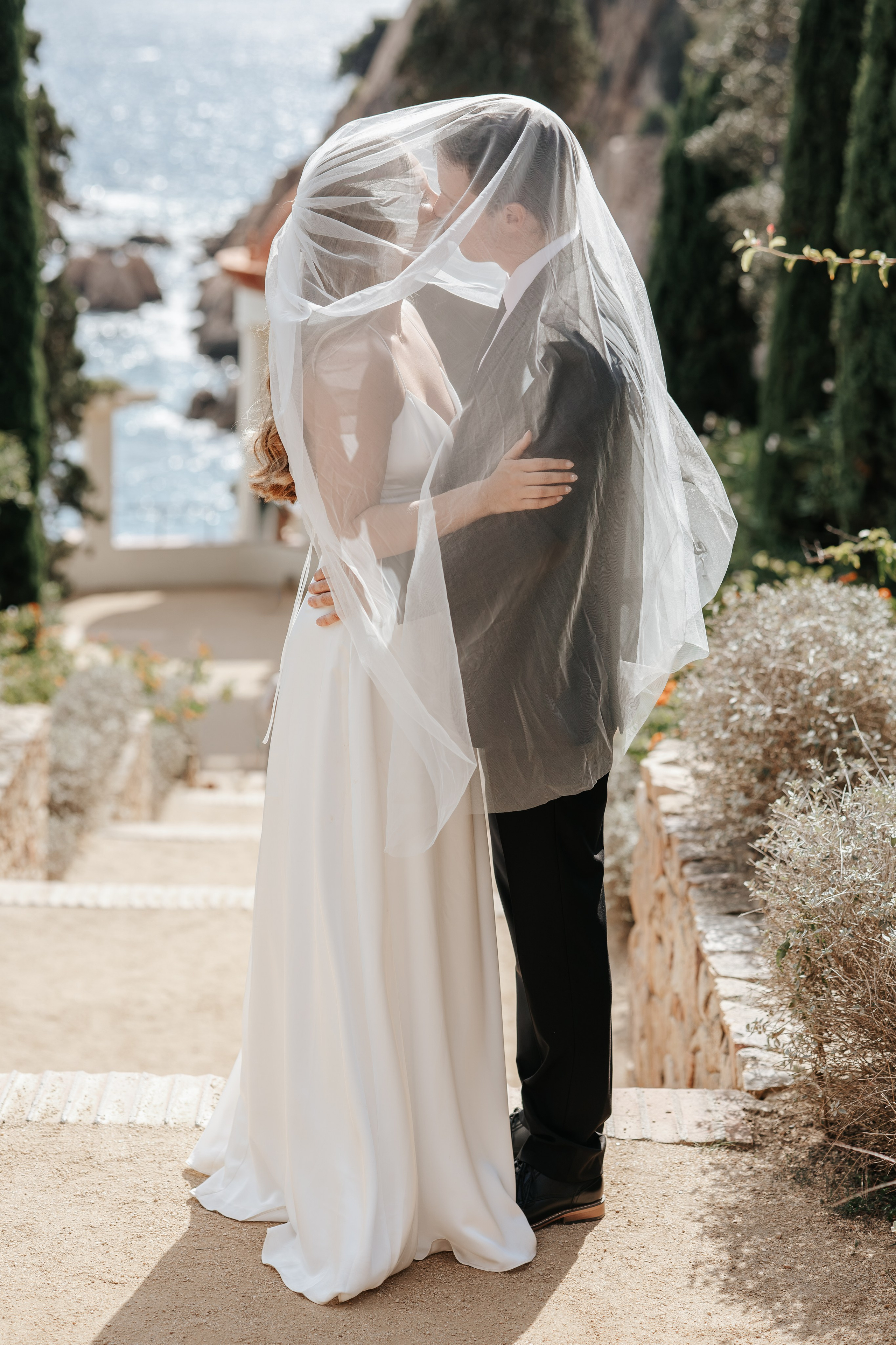 Hunter & Molly, 10/09/2026, Jardi Botanic Marimurtra. Wedding photographer in Girona and Costa Brava| Evgenia Gruntovaya