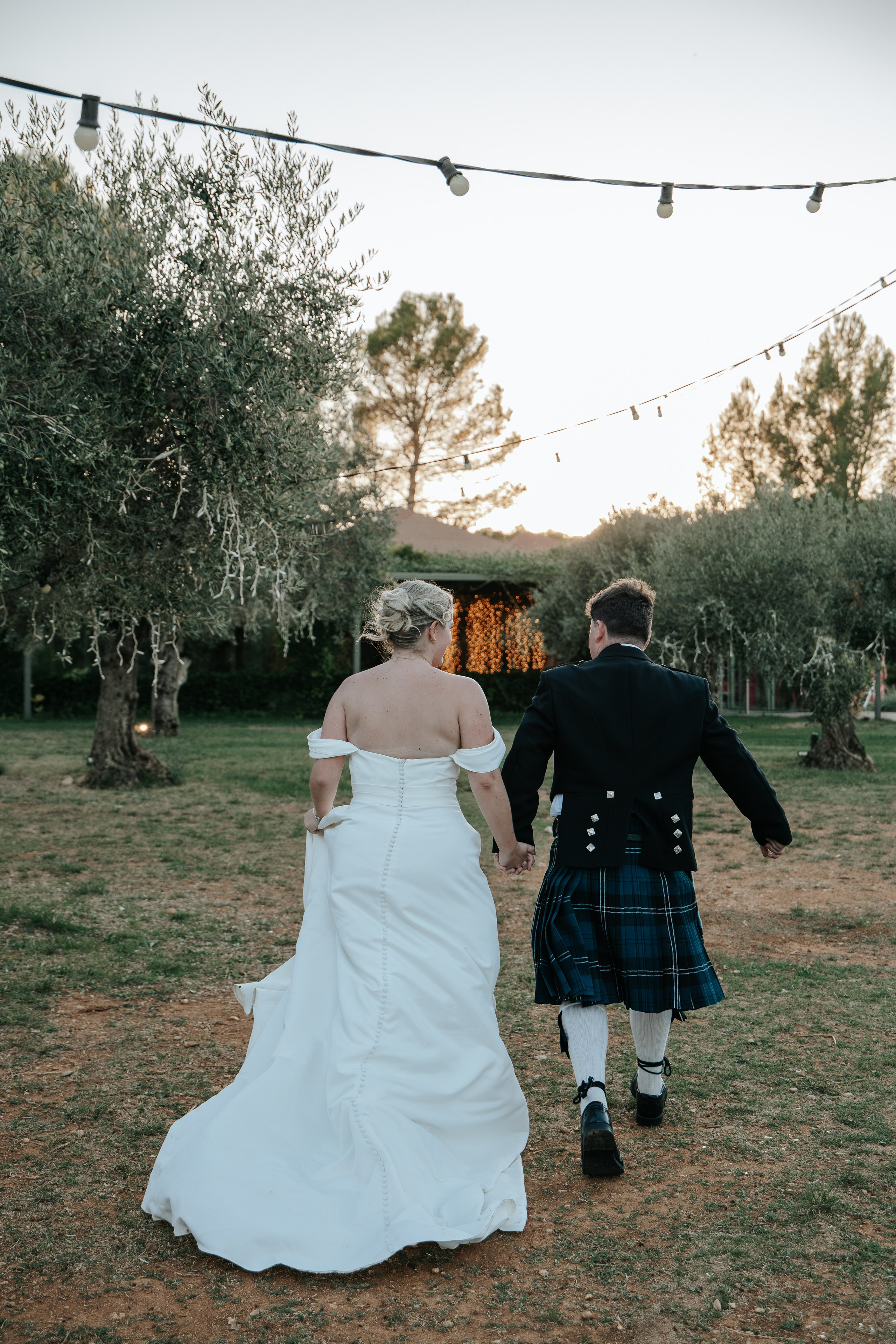 Emily & Callum, 22/09/2026, Mas Terrats. Fotógrafa de bodas en Girona, Costa Brava | Wedding Photographer Evgenia Gruntovaya