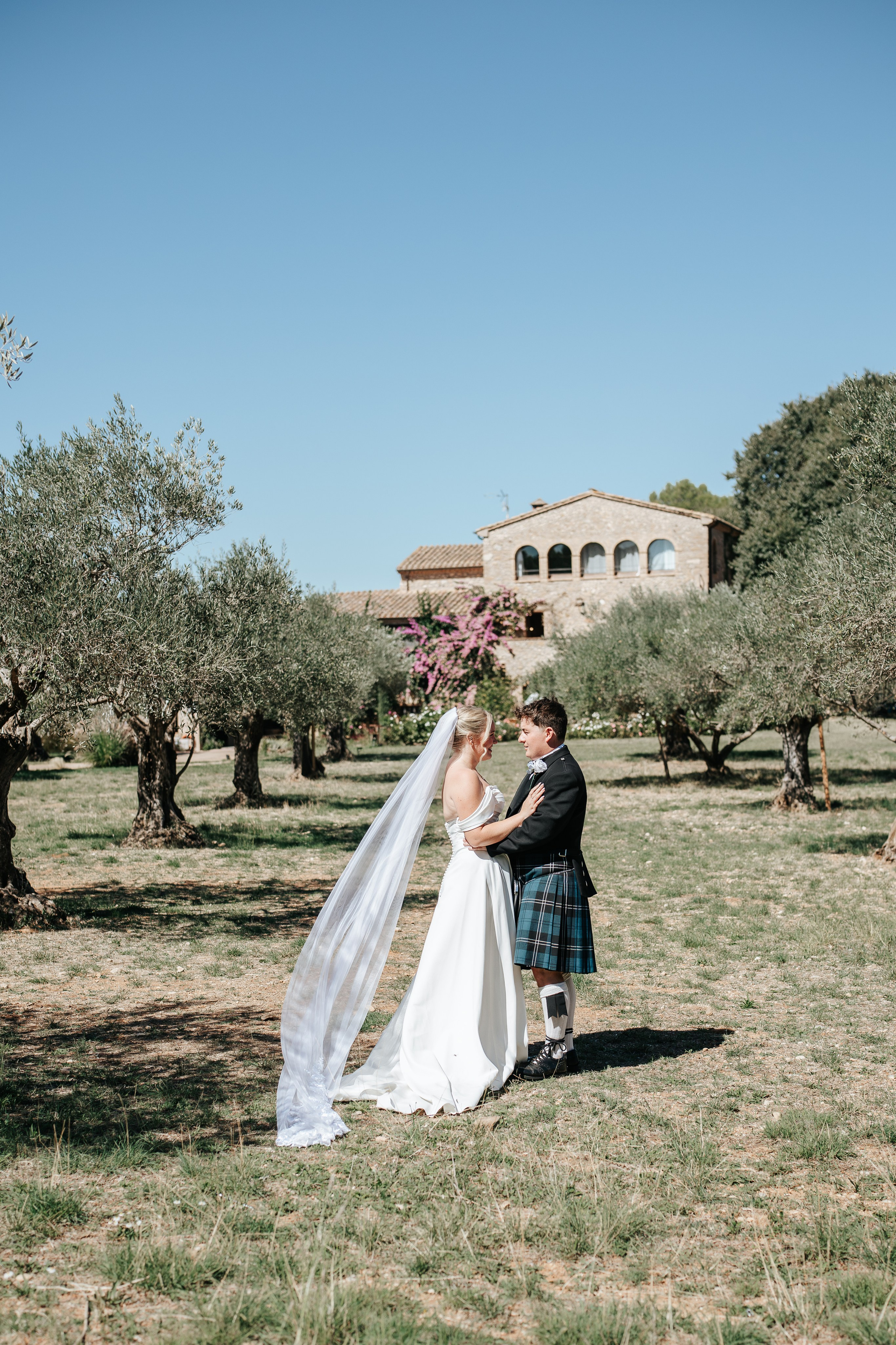 Emily & Callum, 22/09/2026, Mas Terrats. Fotógrafa de bodas en Girona, Costa Brava | Wedding Photographer Evgenia Gruntovaya