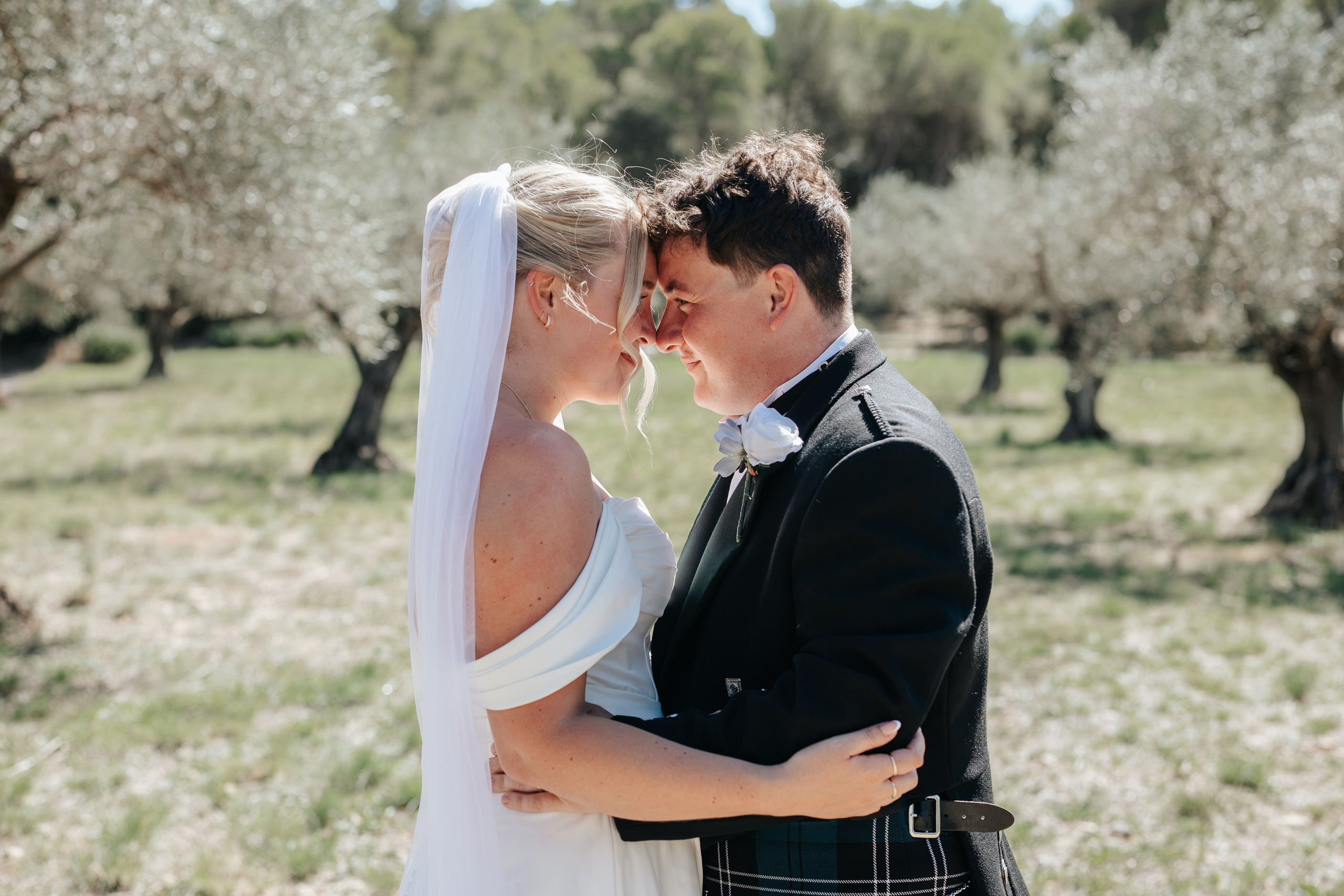 Emily & Callum, 22/09/2026, Mas Terrats. Fotógrafa de bodas en Girona, Costa Brava | Wedding Photographer Evgenia Gruntovaya