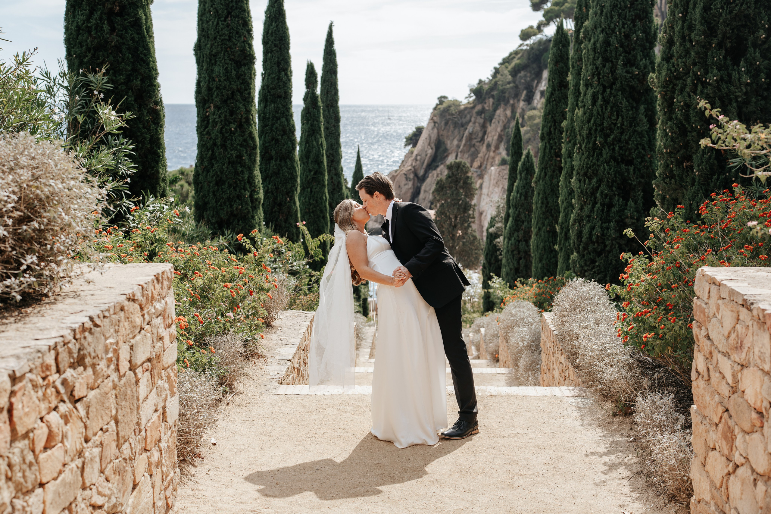 Hunter & Molly, 10/09/2026, Jardi Botanic Marimurtra. Wedding photographer in Girona and Costa Brava| Evgenia Gruntovaya