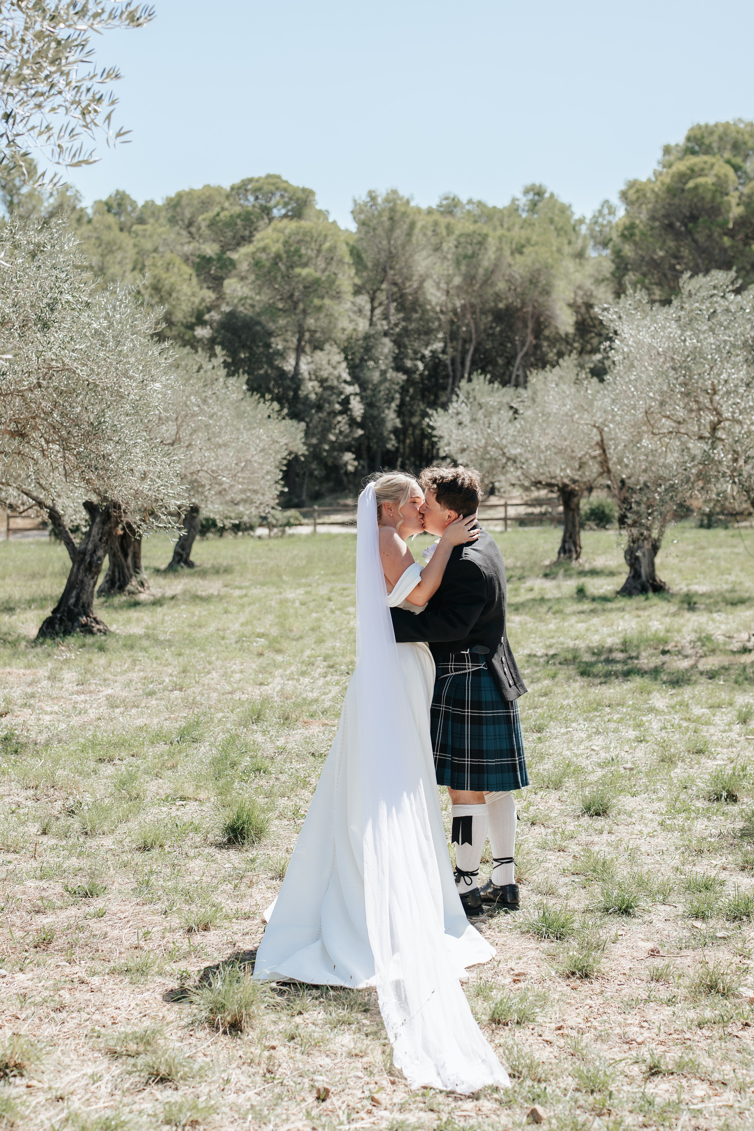 Emily & Callum, 22/09/2026, Mas Terrats. Fotógrafa de bodas en Girona, Costa Brava | Wedding Photographer Evgenia Gruntovaya