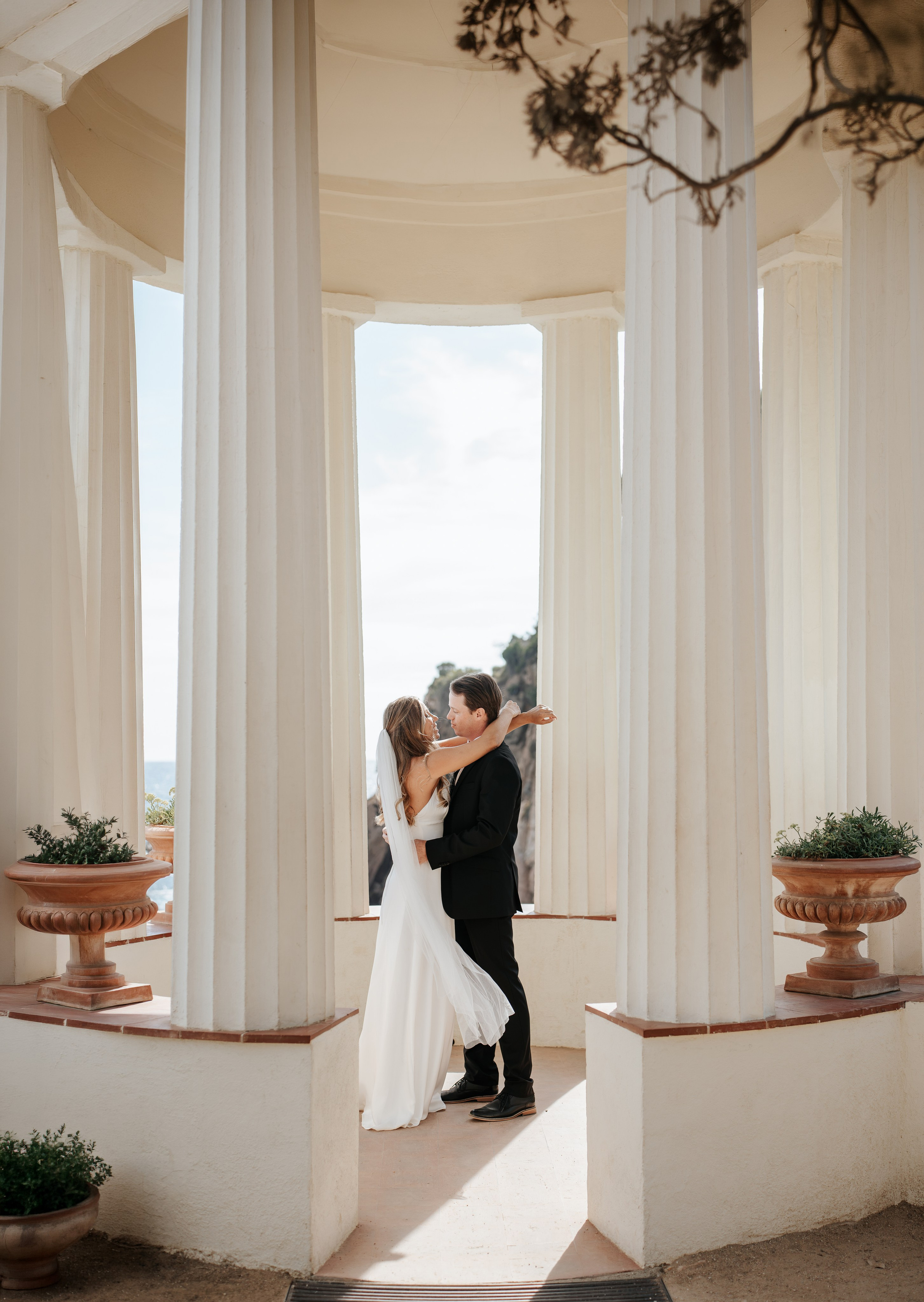 Hunter & Molly, 10/09/2026, Jardi Botanic Marimurtra. Wedding photographer in Girona and Costa Brava| Evgenia Gruntovaya