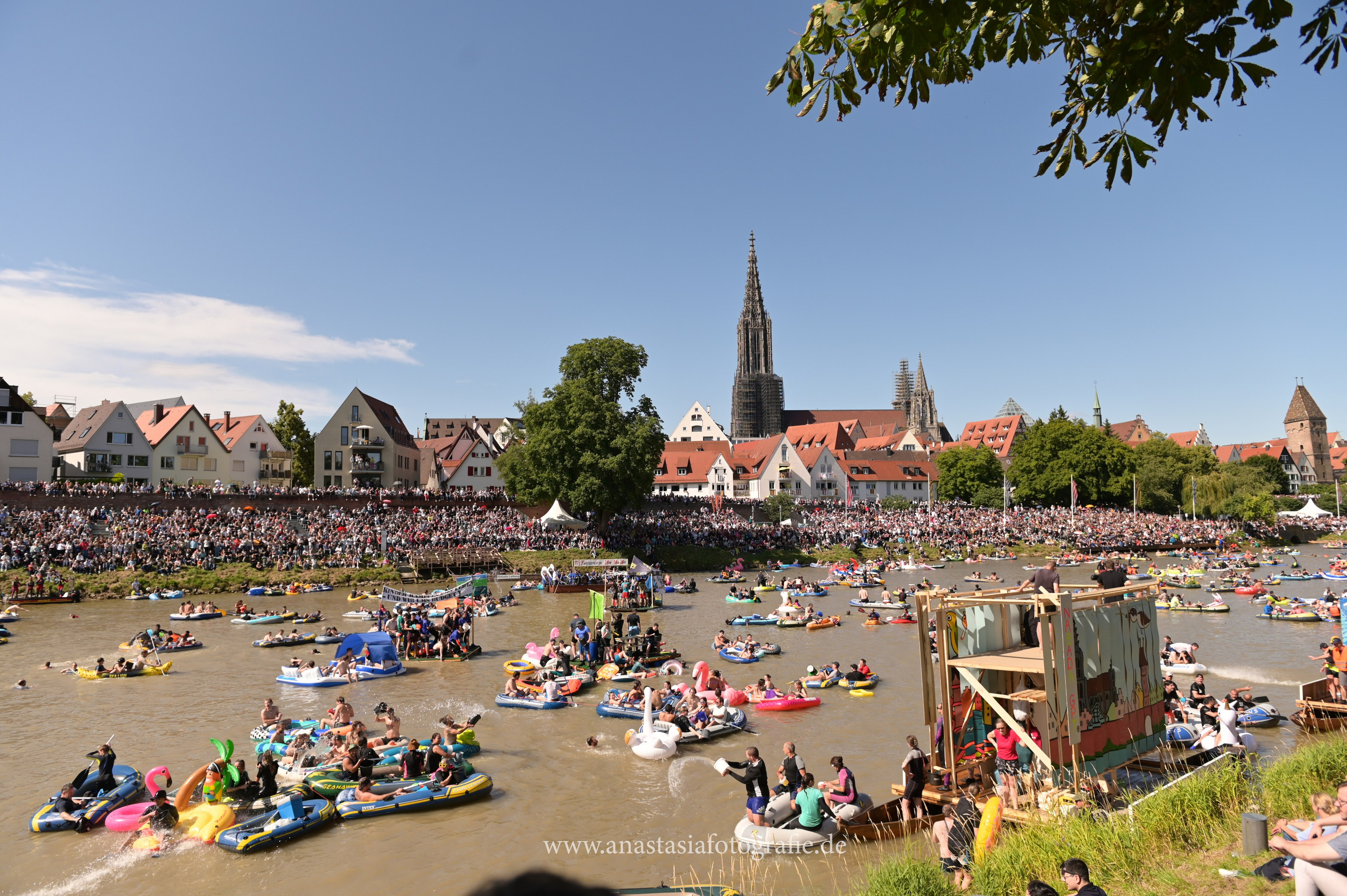 Nabada Ulm 2025. Newbornfotograf Kinderfotograf Ulm Familienfotograf Anastasia Neu-Ulm