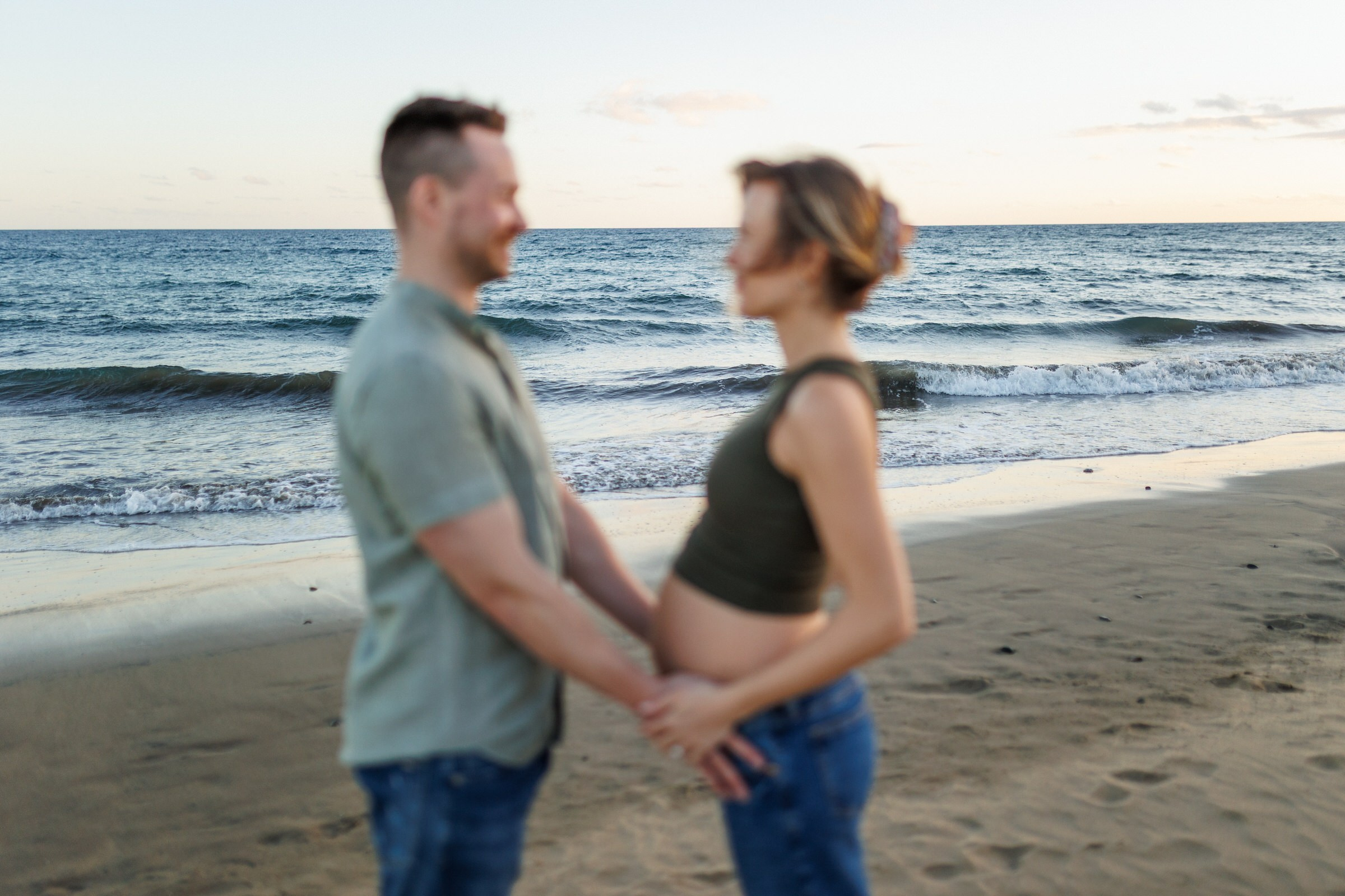 What to Wear for a Maternity or Family Photo Shoot in Gran Canaria | Outfit Tips