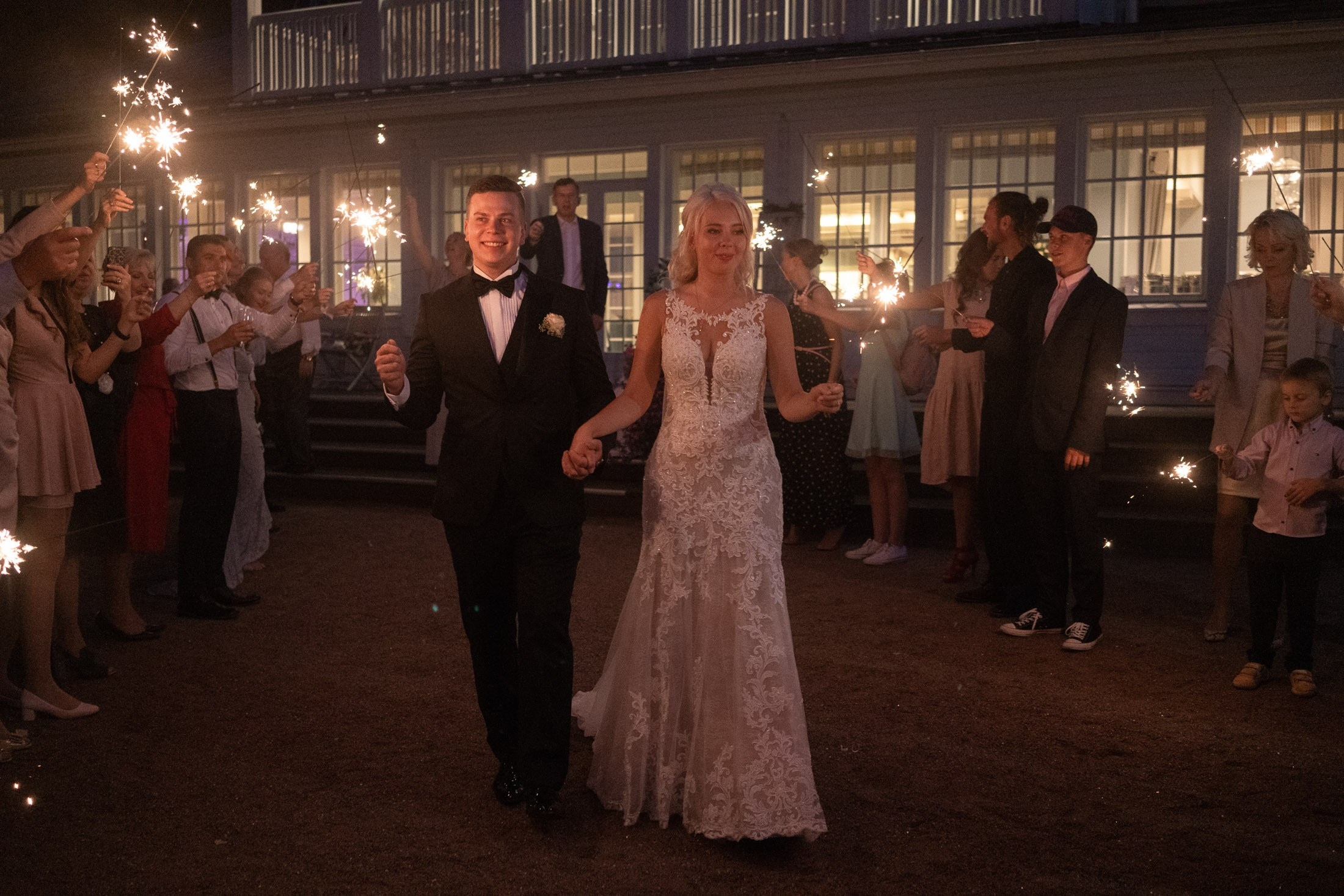 Hääkuvaaja Porvoo | Hääkuvaus Villa Haikko