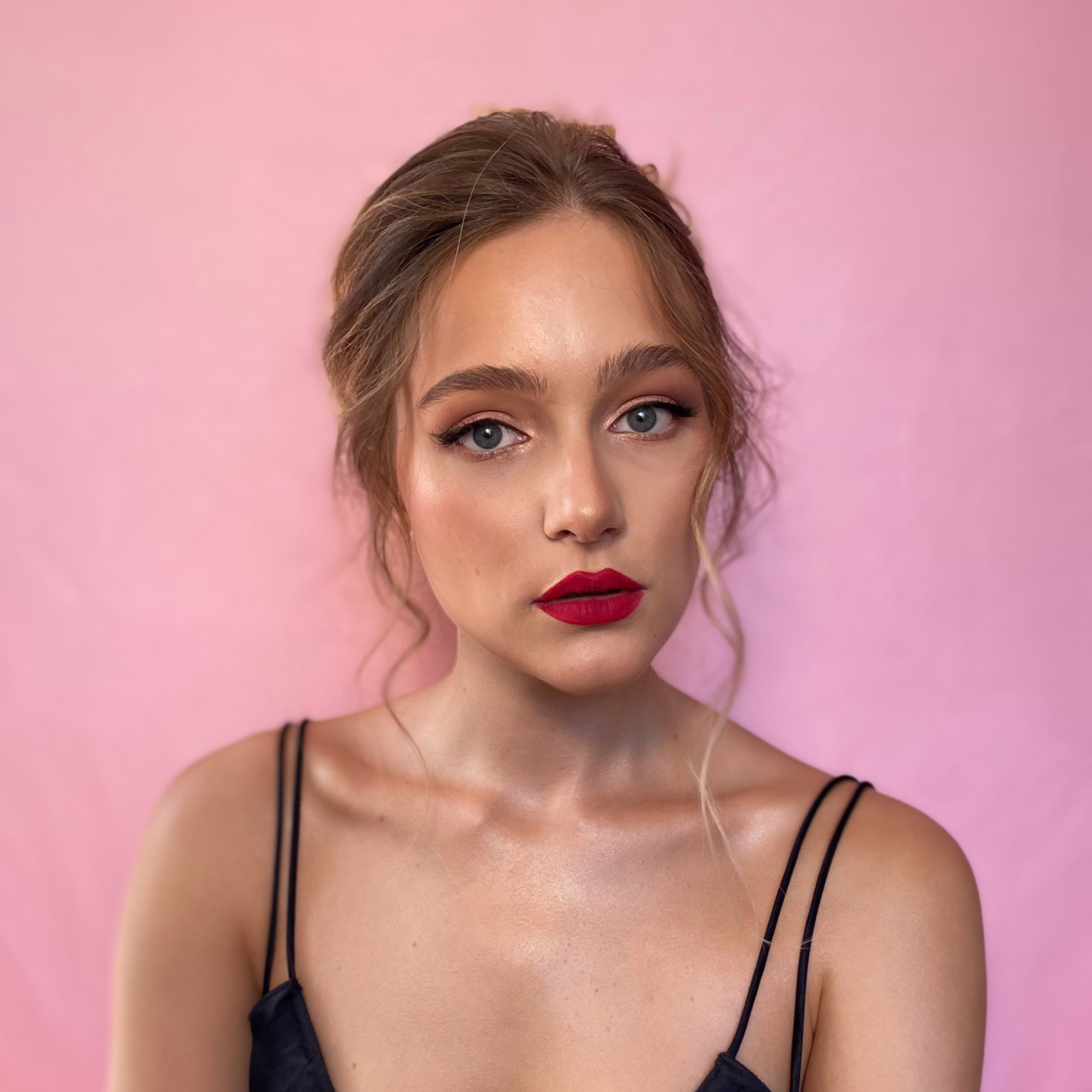 Soft and dewy makeup with red-raspberry lips by makeup artist from Rome