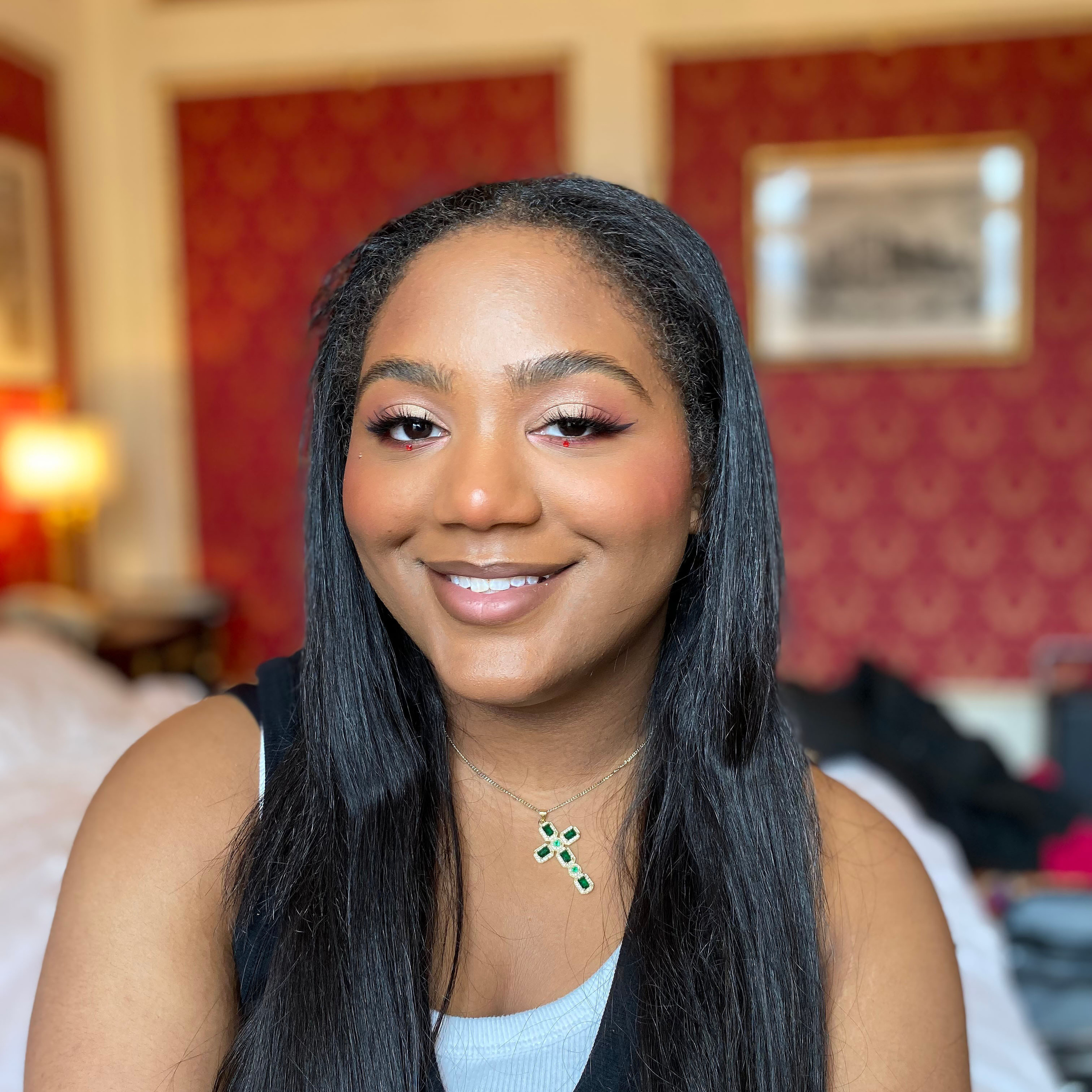 makeup for a dark-skinned 16 years old girl for a birthday party