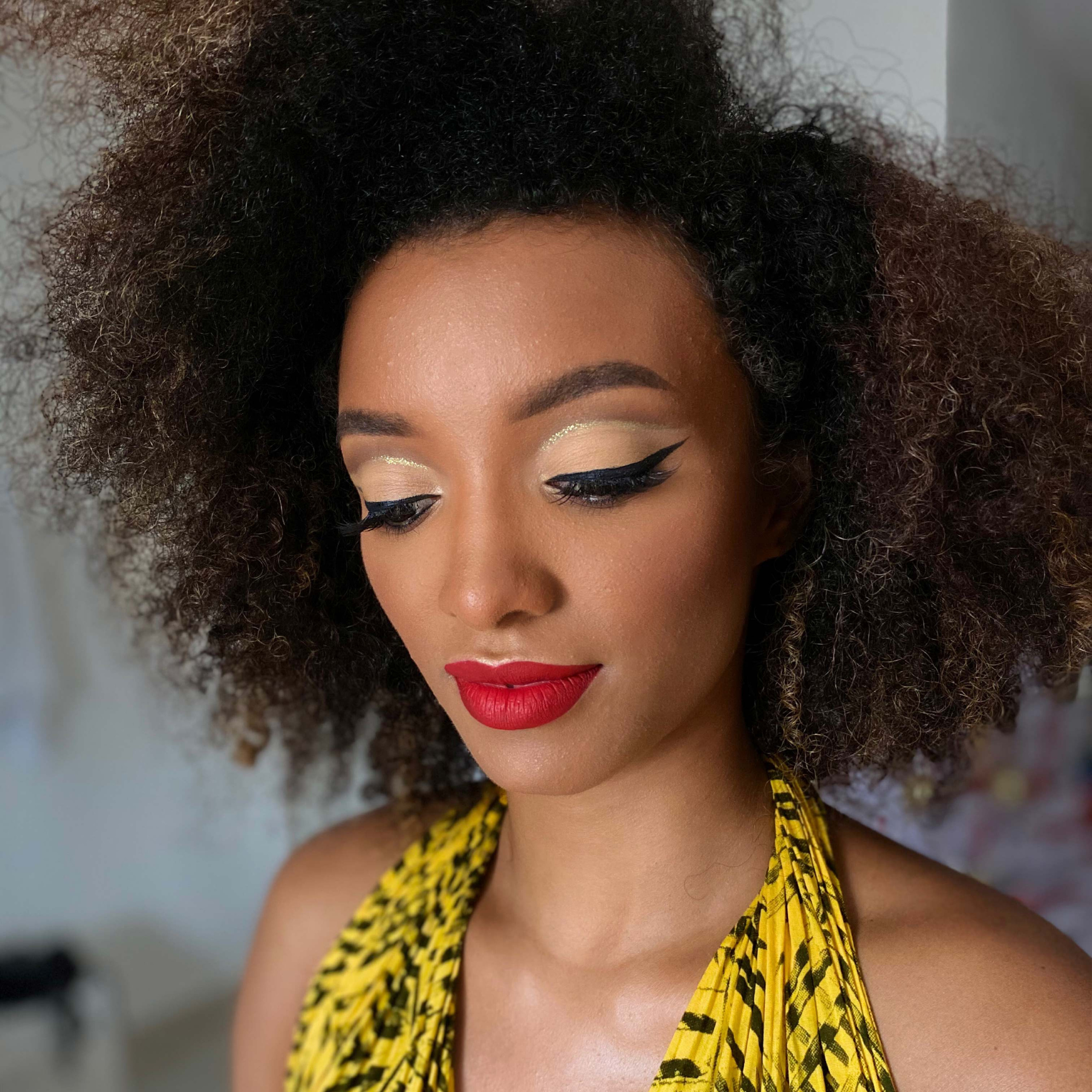 Dark skin makeup service in Rome — Italy — Florence — Milan. Makeup artist and hairstylist in Rome Italy | Kate Lisi