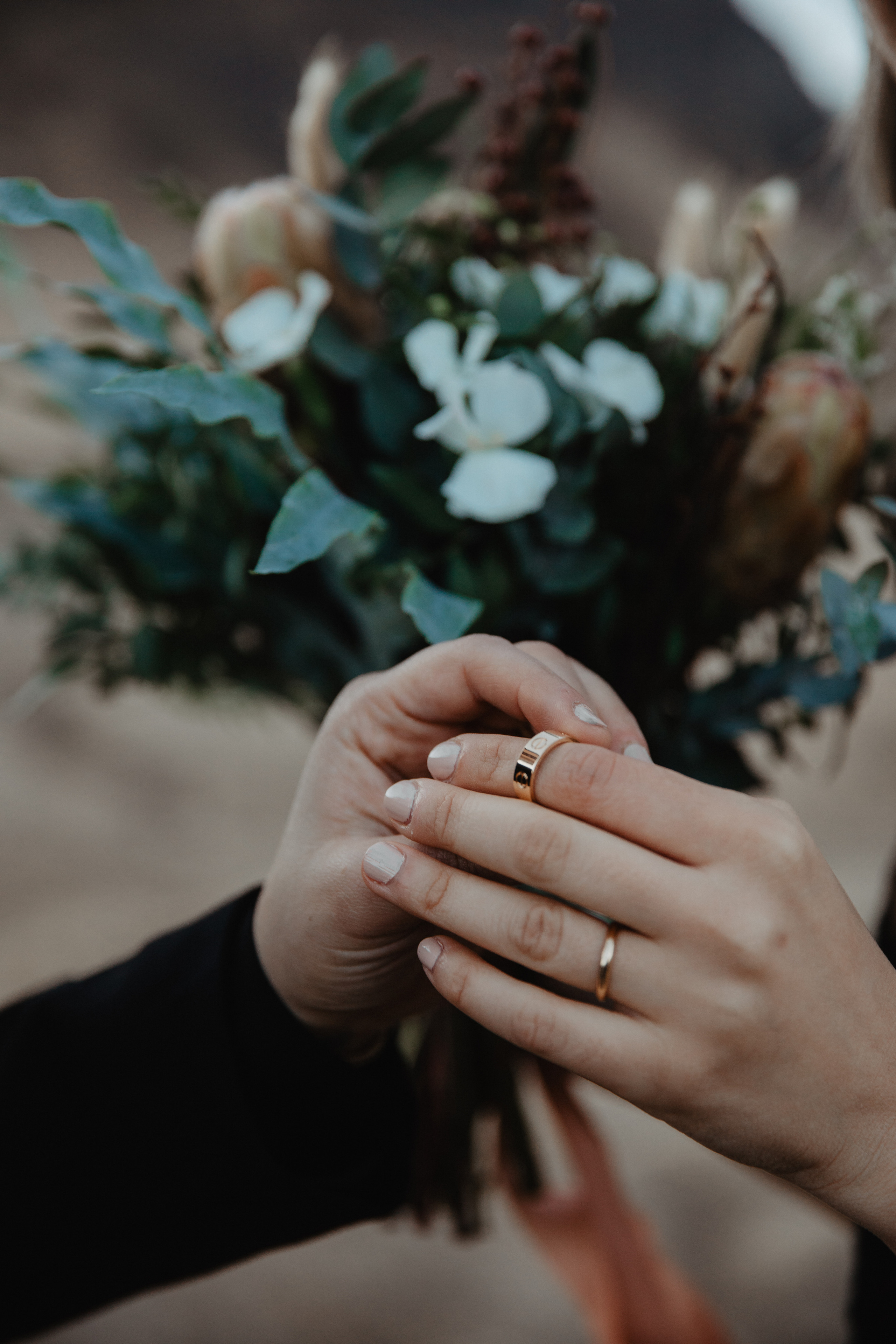 Sunrise elopement at black sand beach in Iceland. Iceland elopement photographer & videographer
