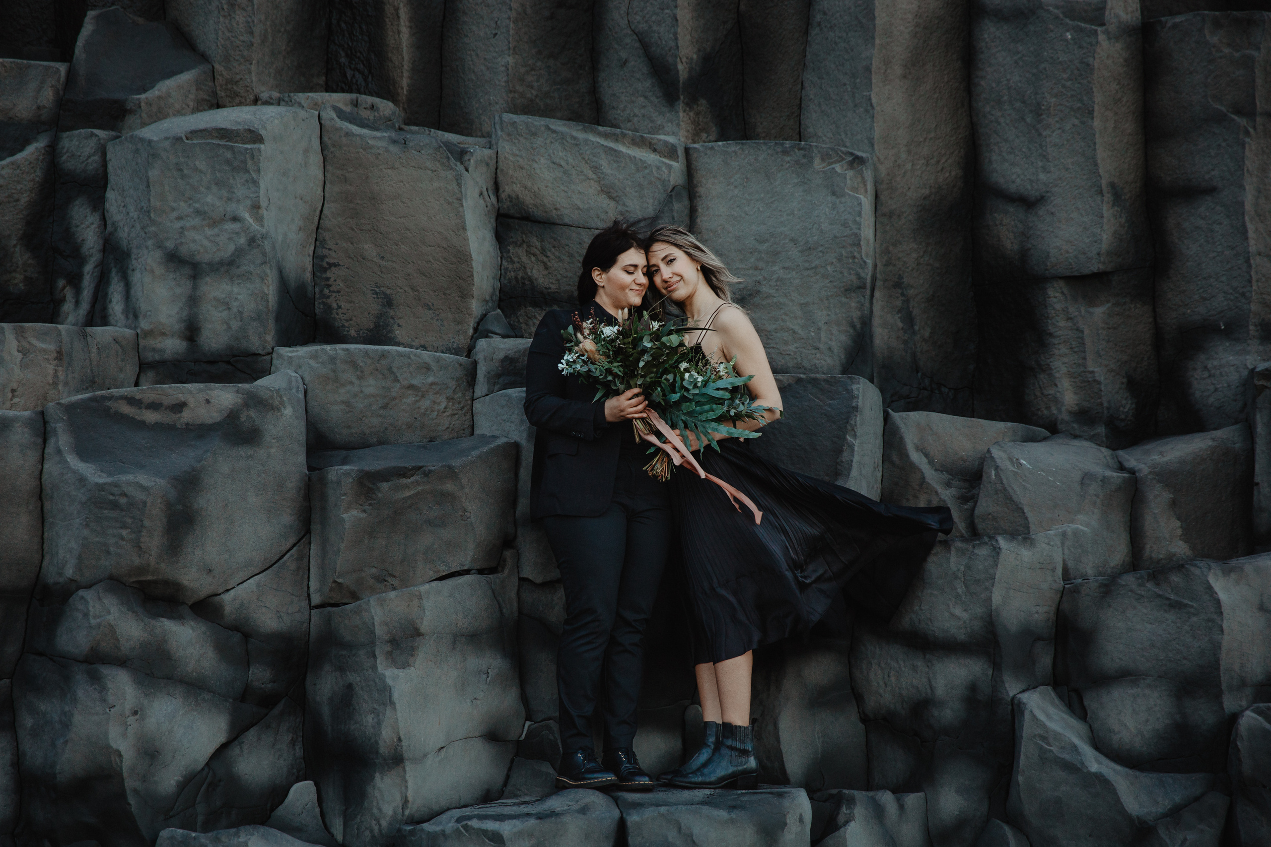 Sunrise elopement at black sand beach in Iceland. Iceland elopement photographer & videographer