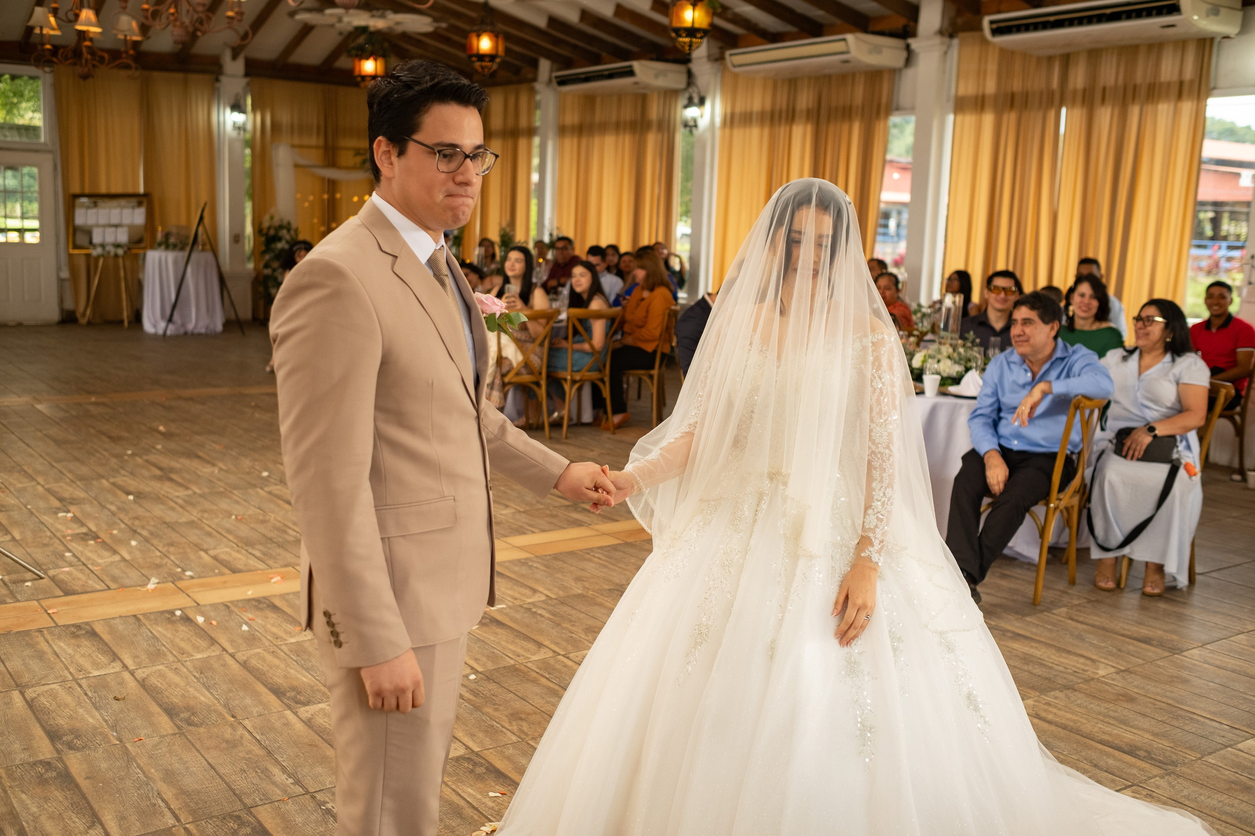 Abi & Gio. Daniel Brand | Fotografía de Bodas y Comercial en Honduras