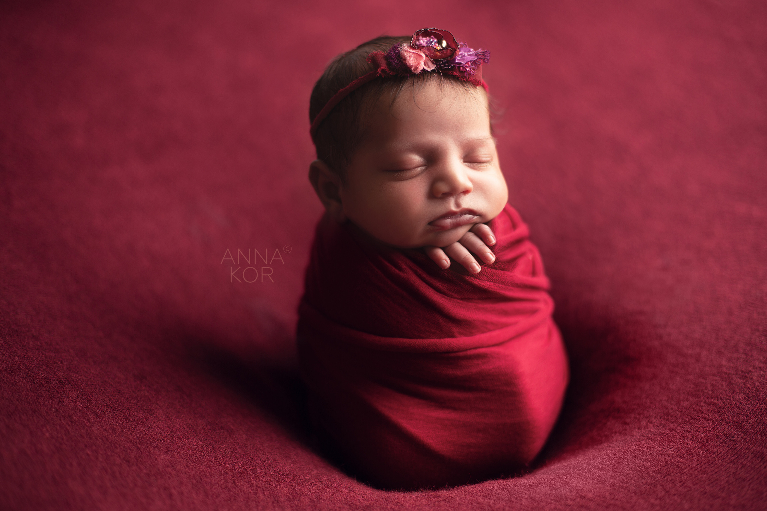 ANNA KOR Newborn Photographer in the UAE