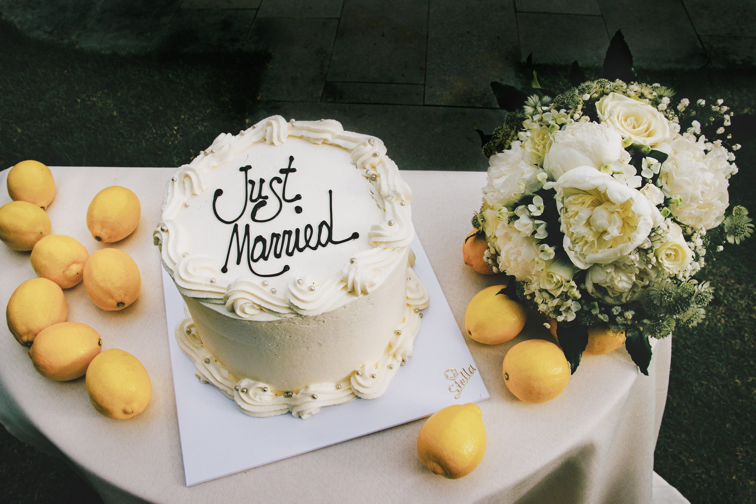 Wedding guide ITA. Wedding and elopement photographer Italy Tuscany Como Milan Pavia Marija Galaka