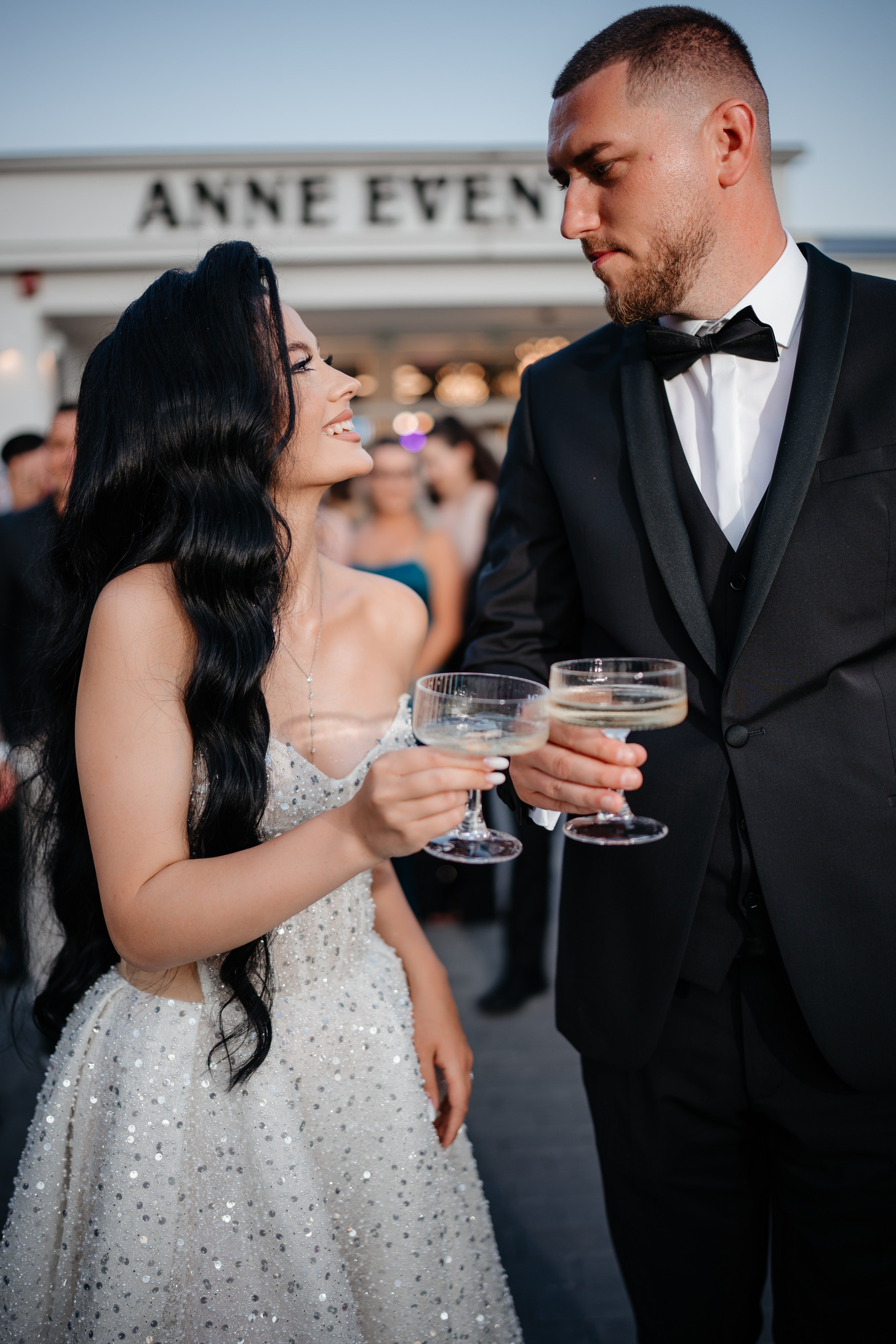 Catalina & Remus. Raw Studio. Fotograful tau de nunta!