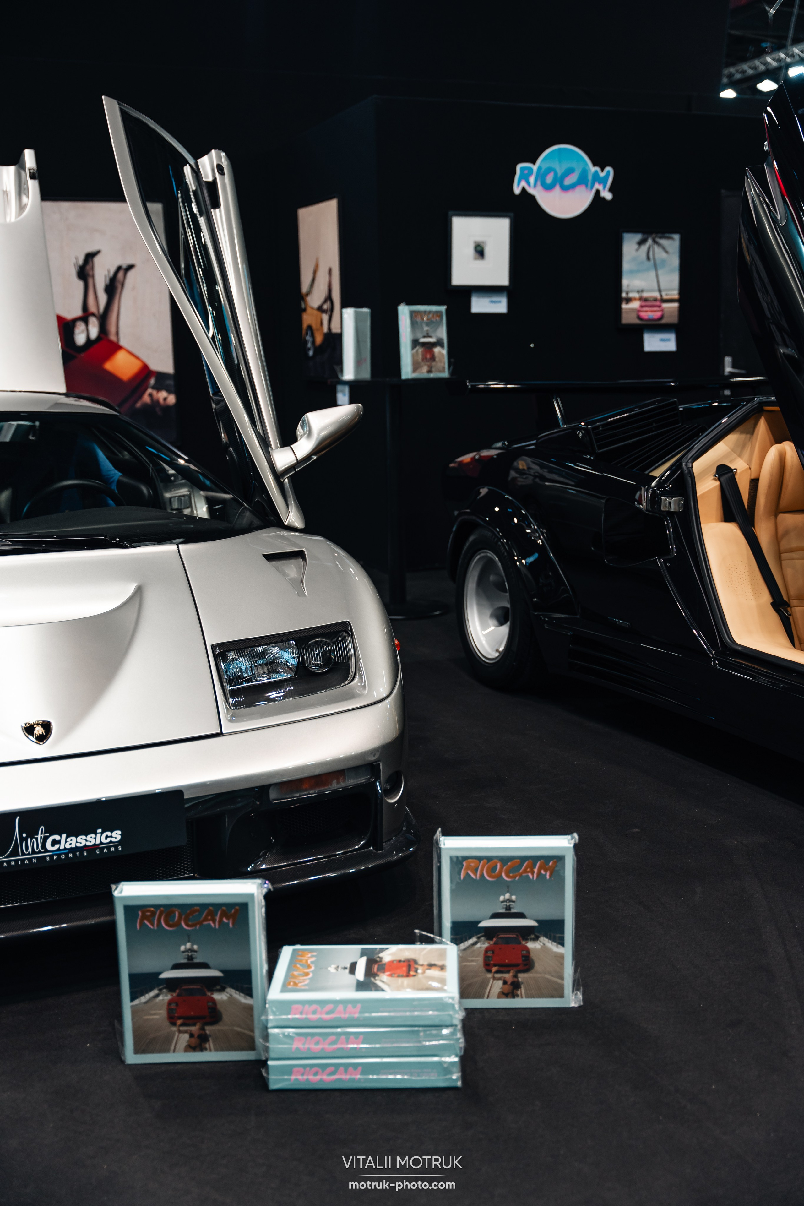 Retromobile-2024. Photographe de voitures à Paris — Vitalii Motruk