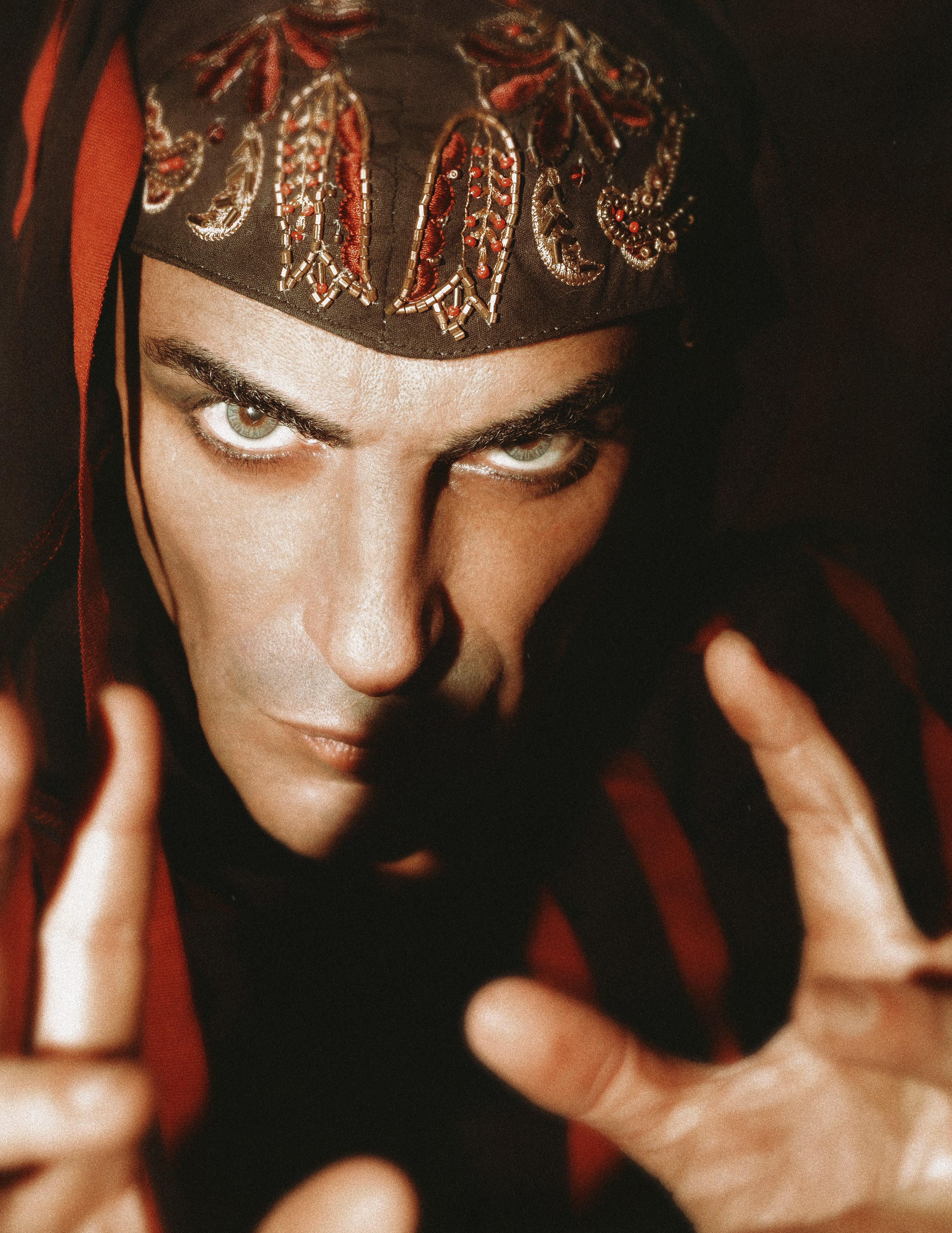 Портфолио-фотосессия в дюнах Аликанте — креативные образы и уникальные наряды от дизайнера — Фотограф Андрей Луковников