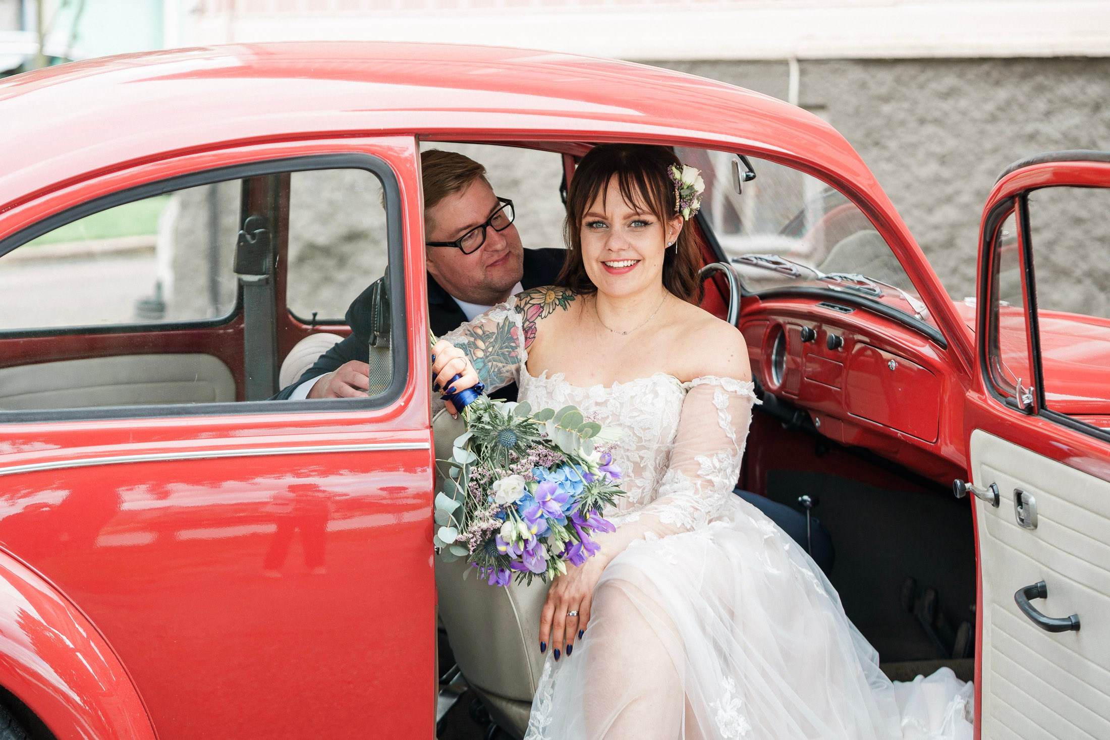 S&J, hääkuvaus Porvoon Tuomiokirkko ja Levinin kellari